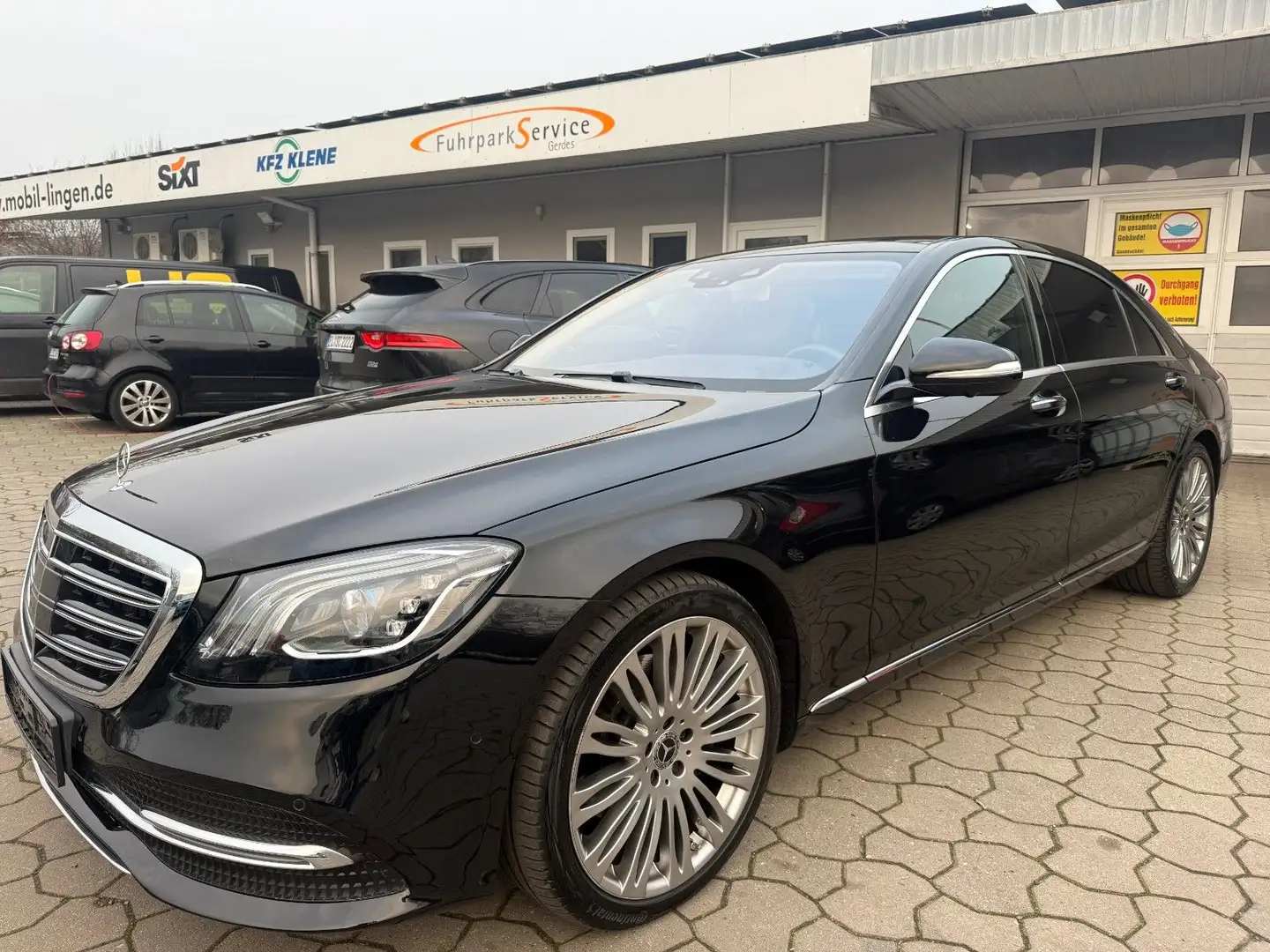 Mercedes-Benz S 350 d 4Matic Lang Burmester Multibeam 20 Zoll Schwarz - 1