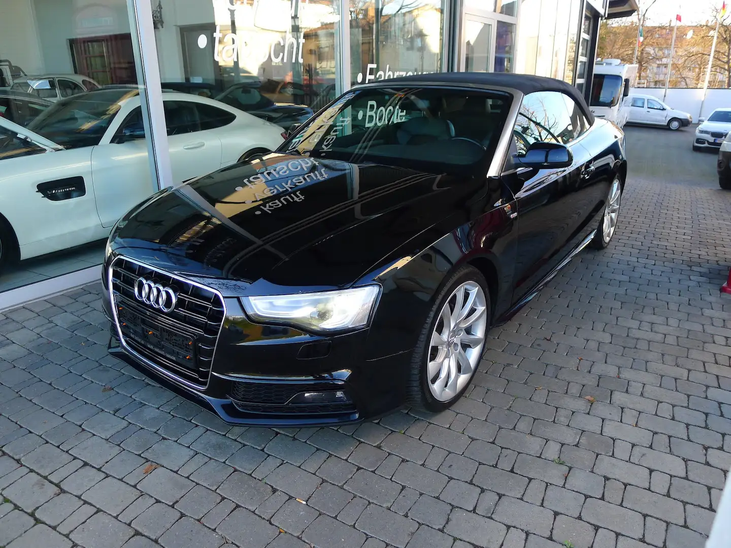 Audi A5 Cabrio S-Line 6-Gang Schwarz - 2