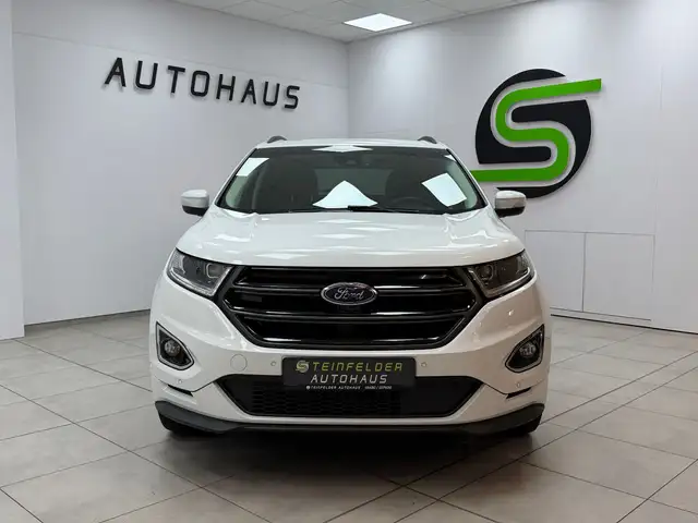 Ford Edge view 2
