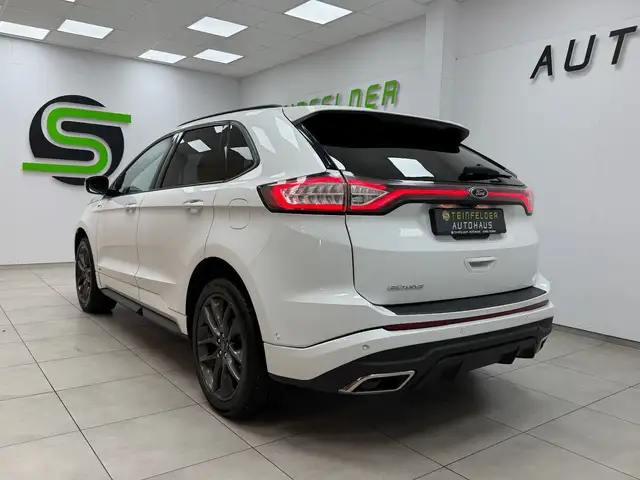 Ford Edge view 5