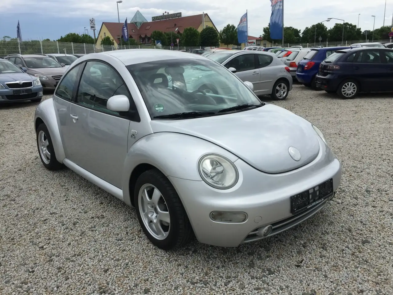 Volkswagen New Beetle 2.0 ,KLima, Klima,Tüv 01/28!, foto 1