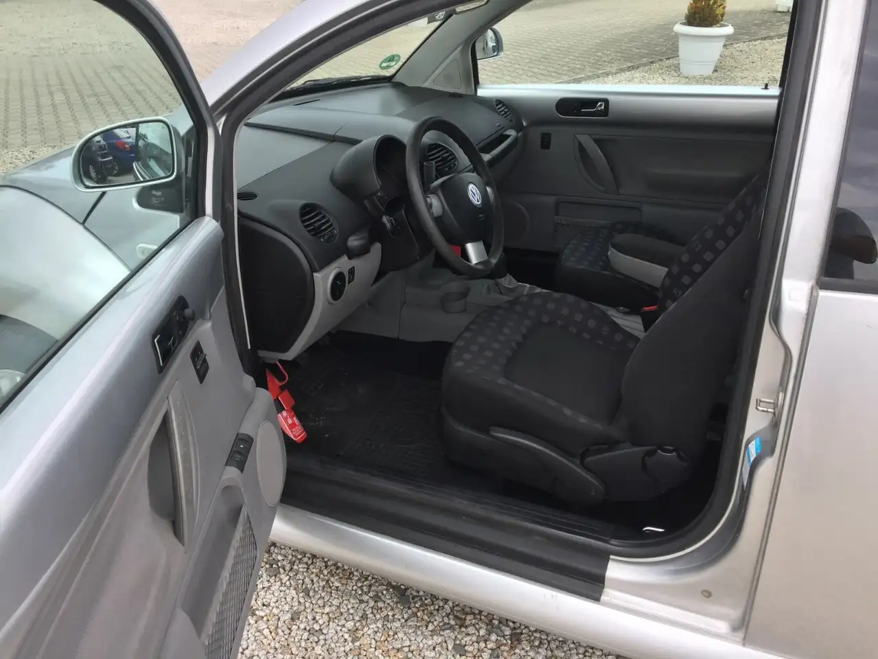 Volkswagen New Beetle 2.0 ,KLima, Klima,Tüv 01/28!, foto 8