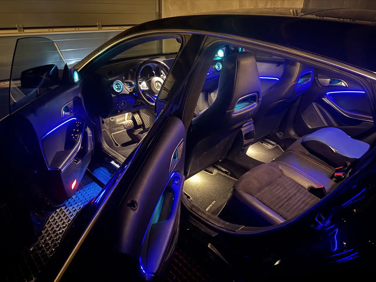 Mercedes-Benz CLA 200
