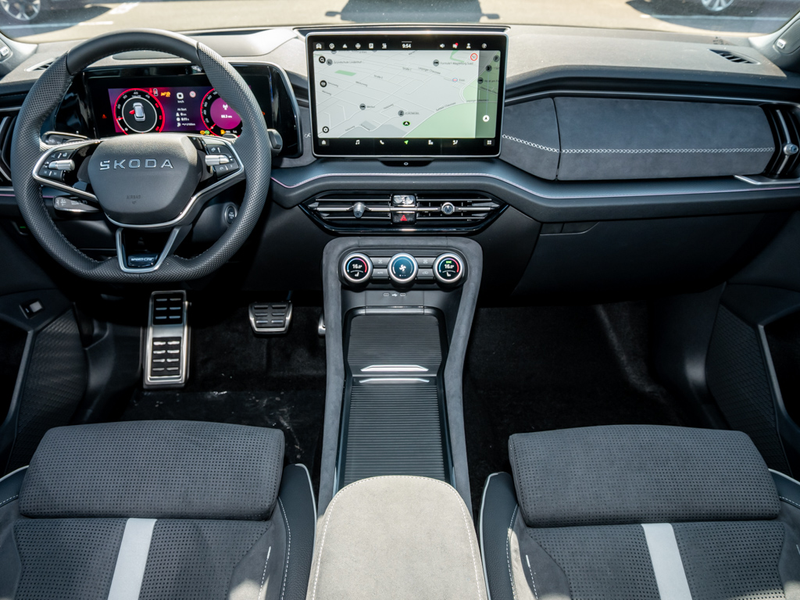 Skoda Kodiaq Sportline 2.0TDI 4x4 DSG 360°/MATRIX/AHK — photo 11