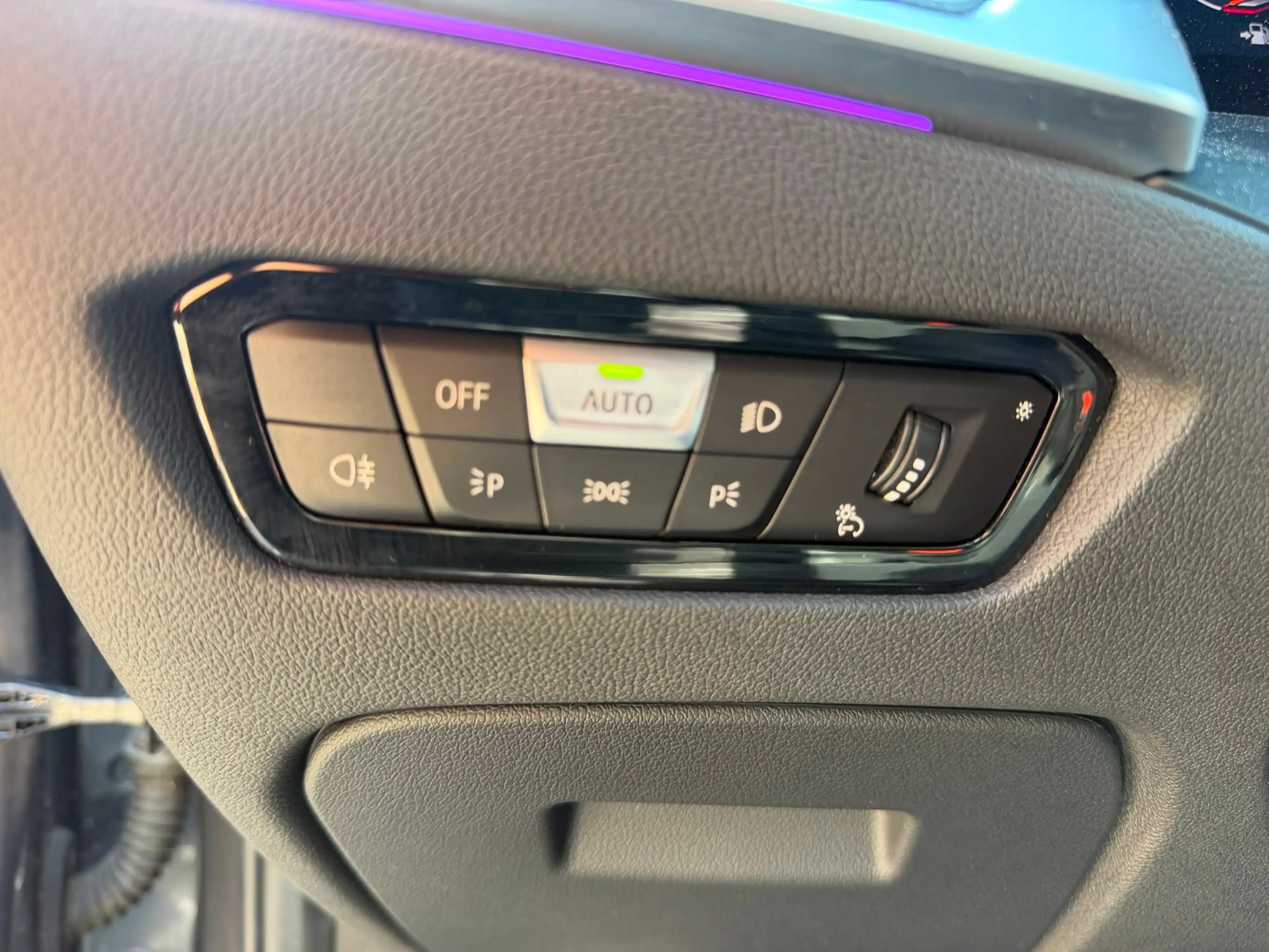 BMW 340 — photo 11