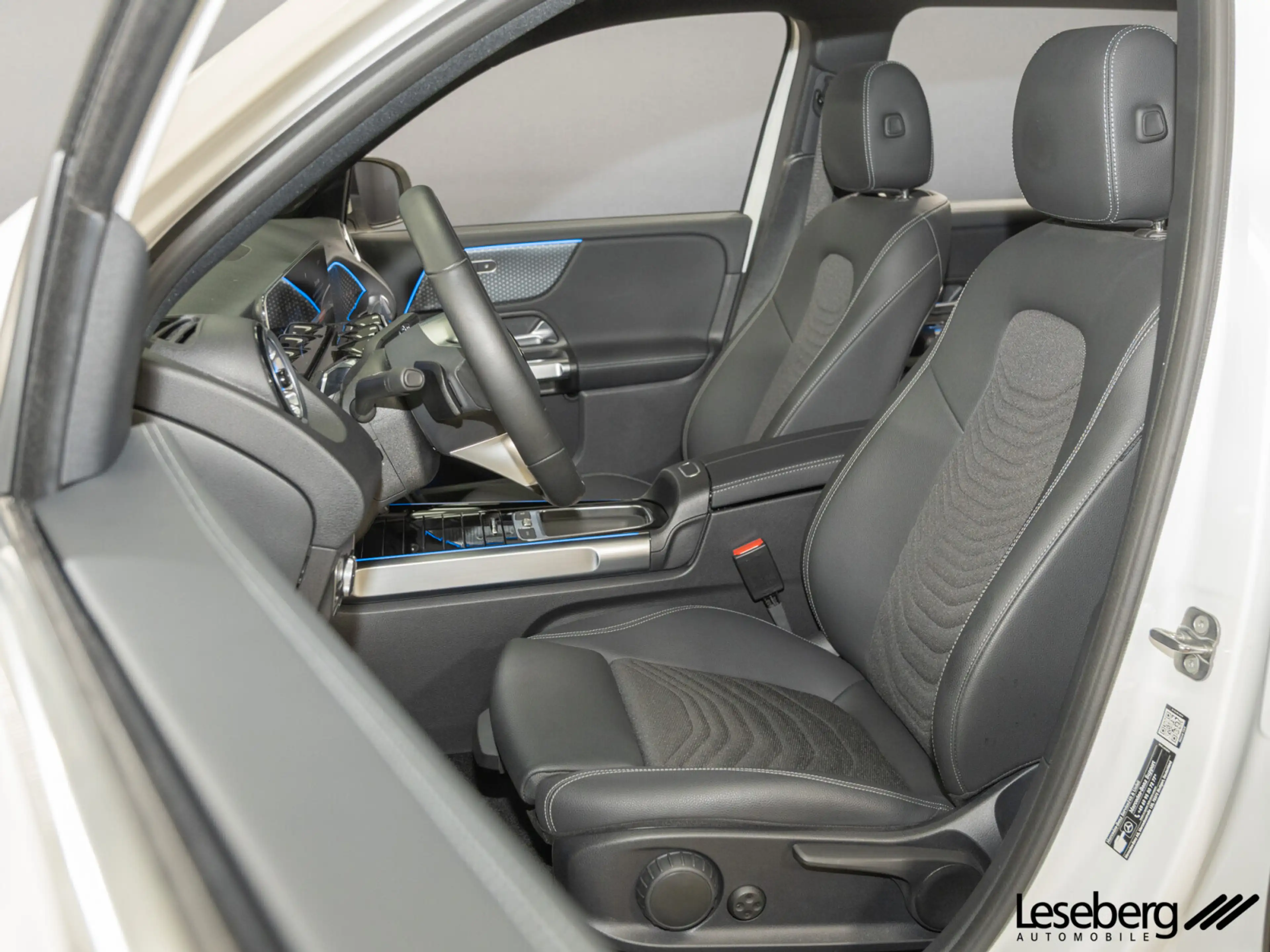 Mercedes-Benz EQB 250 EQB 250+ Progressive Adv. 7-Sitze/LED/Kamera/Shz — photo 12