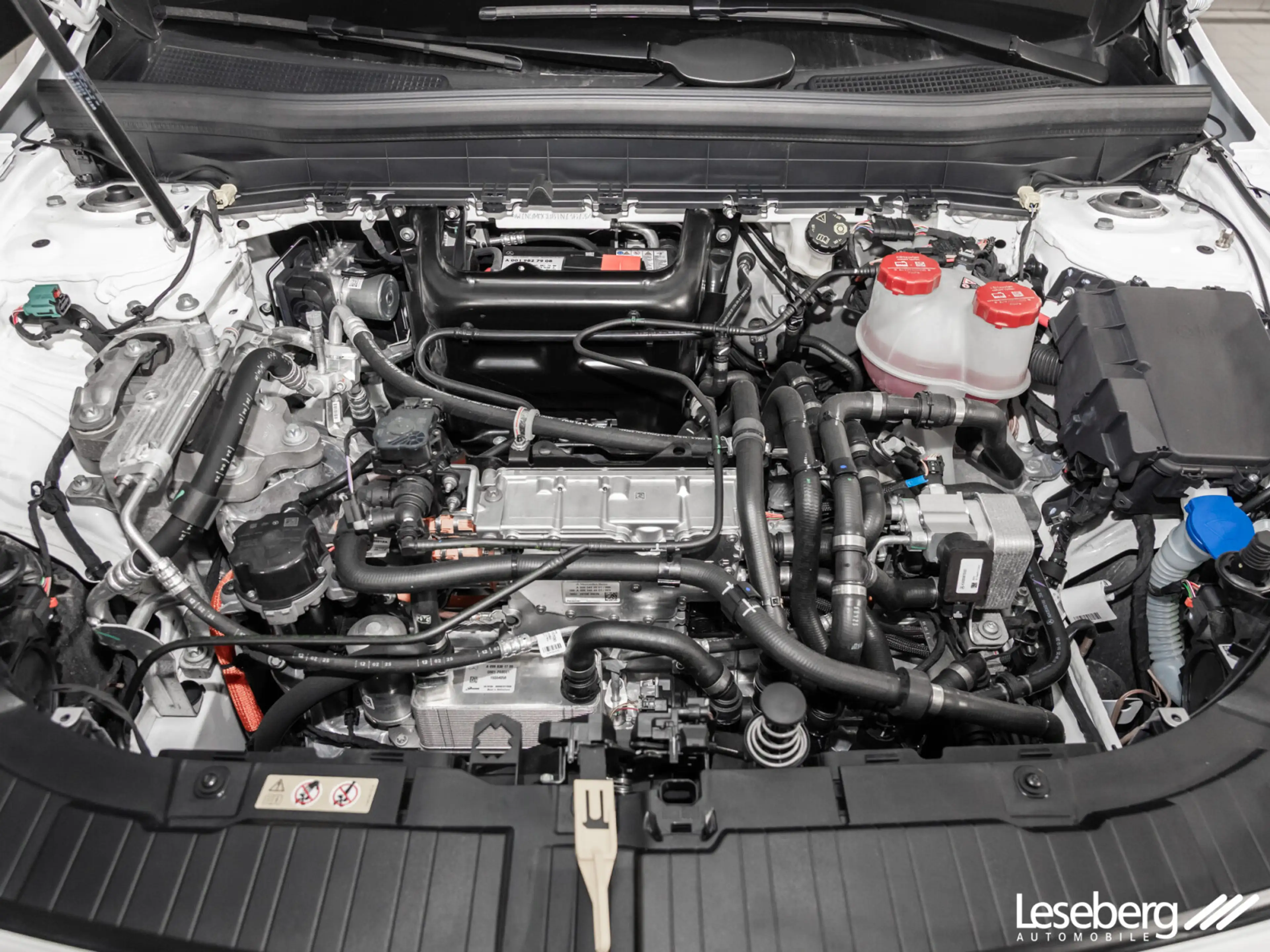 Mercedes-Benz EQB 250 EQB 250+ Progressive Adv. 7-Sitze/LED/Kamera/Shz — photo 8