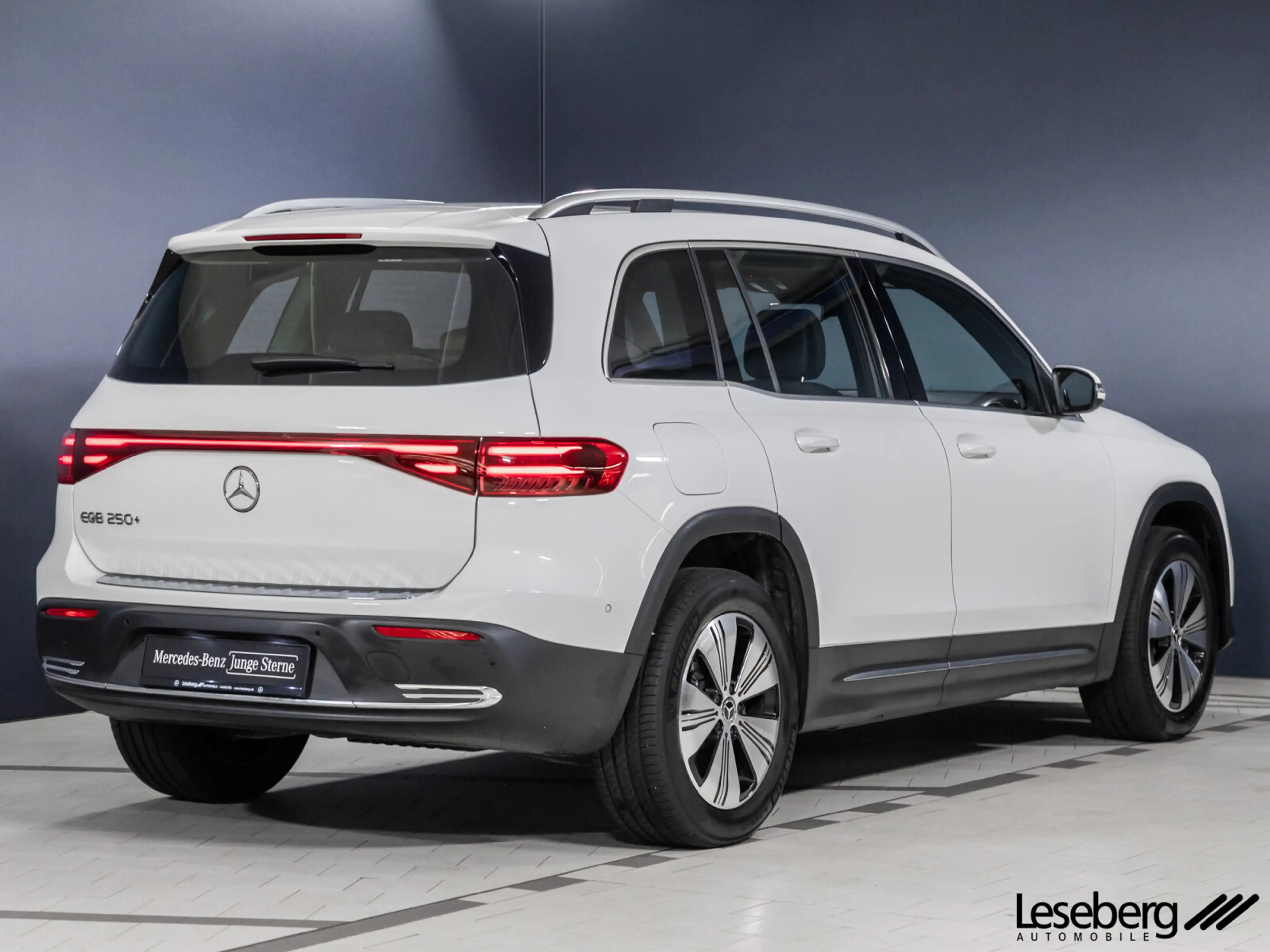 Mercedes-Benz EQB 250 EQB 250+ Progressive Adv. 7-Sitze/LED/Kamera/Shz — photo 2