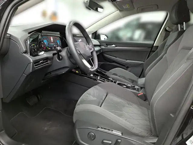 Volkswagen Golf view 8