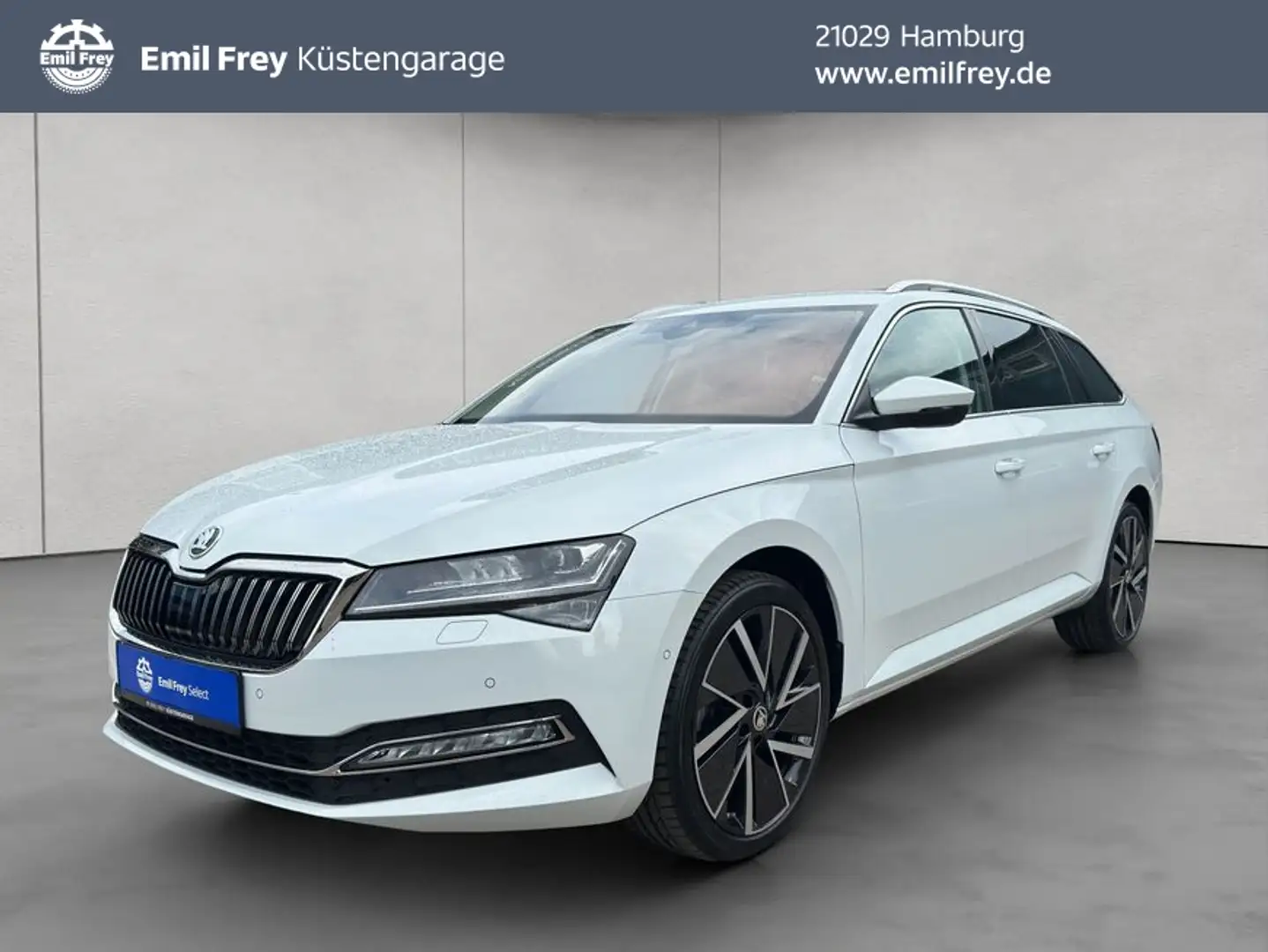 Skoda Superb Combi 2.0 TDI DSG Style NAVI ACC SHZ RFK Weiß - 1