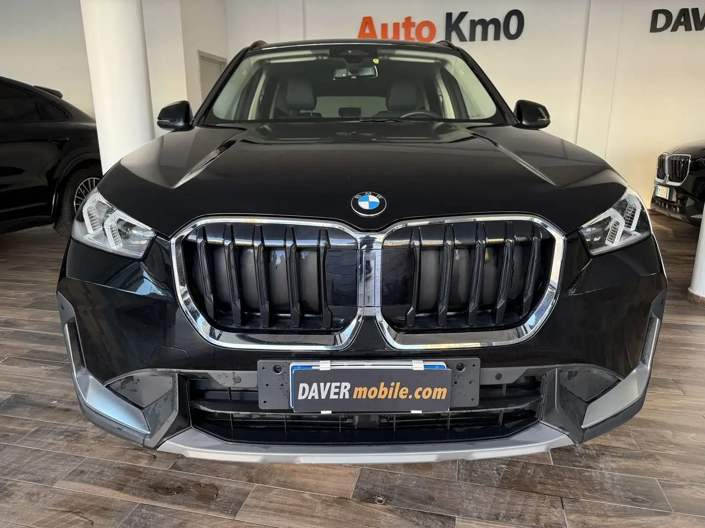 BMW X1 sDrive 18d essence ed. cerchio 18" Zwart - 2