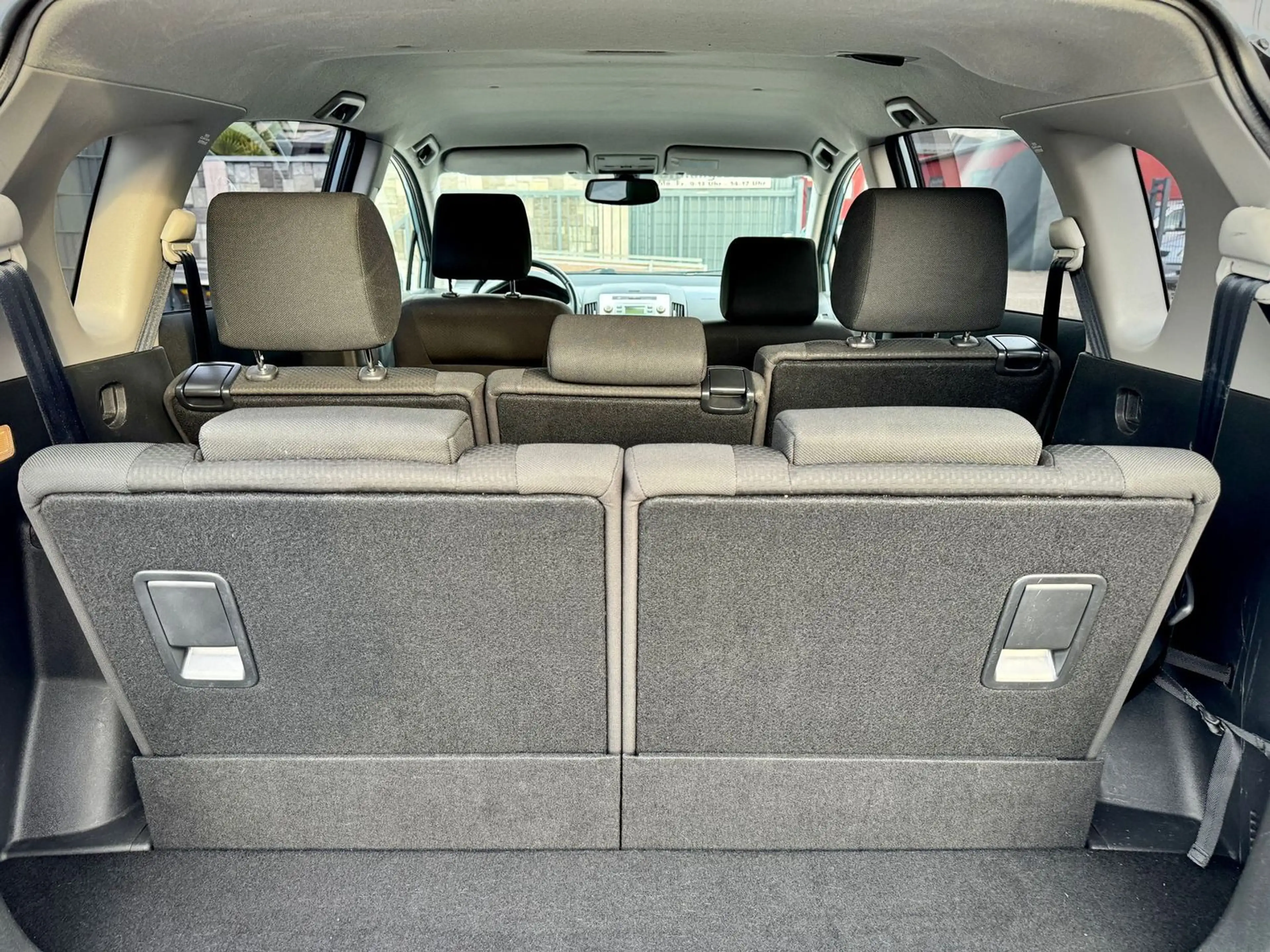 Toyota Corolla Verso 1.8 '7-Sitzer'Aut.'Klima'SHZ'TOP' — photo 9
