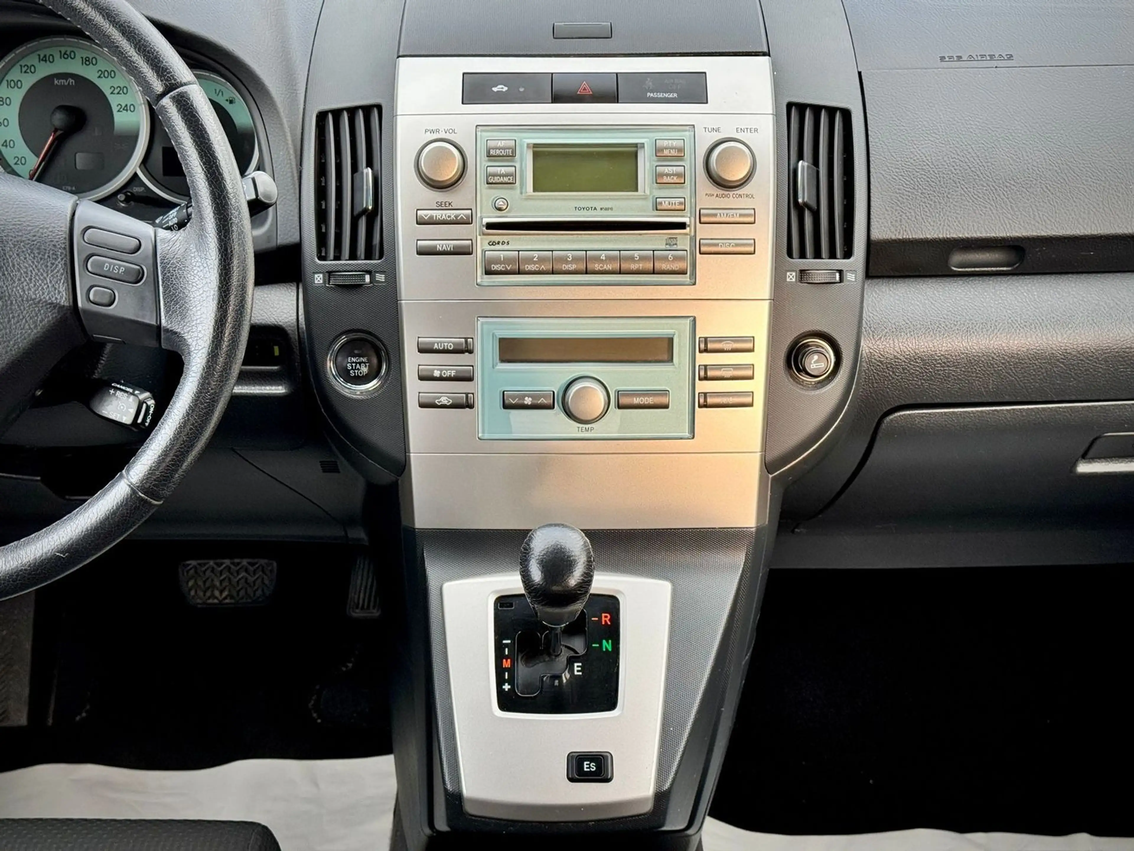 Toyota Corolla Verso 1.8 '7-Sitzer'Aut.'Klima'SHZ'TOP' — photo 5