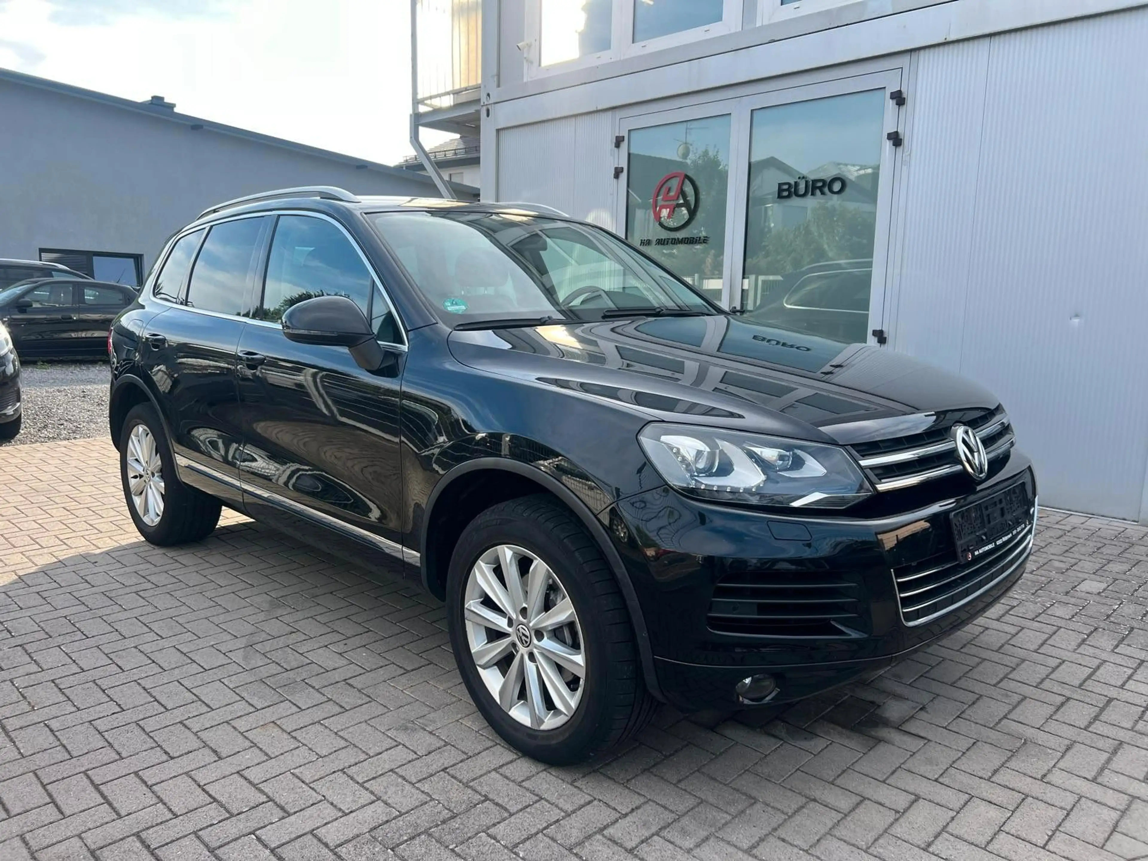 Volkswagen Touareg V6 TDI BMT Navi Xenon — photo 3