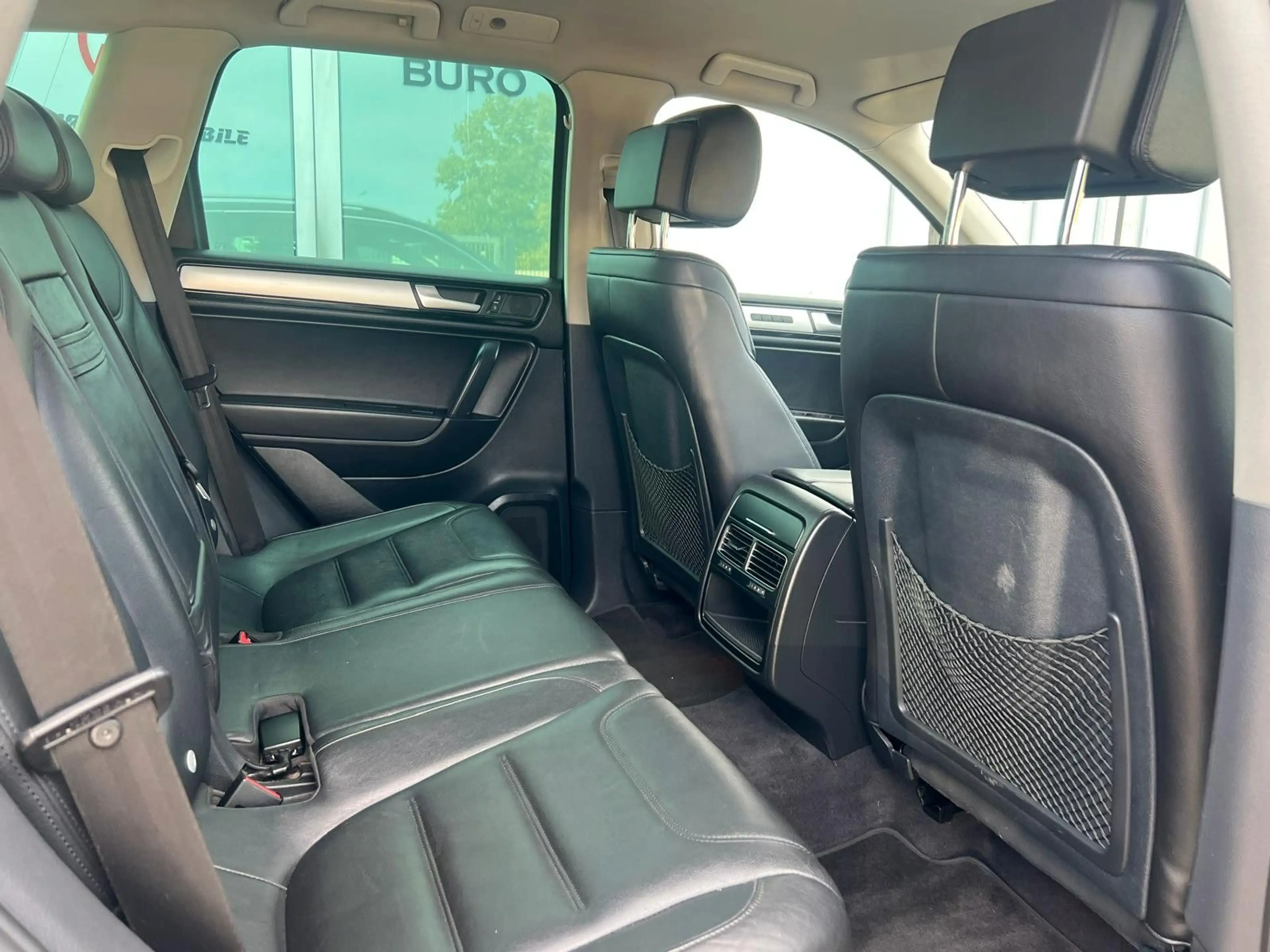 Volkswagen Touareg V6 TDI BMT Navi Xenon — photo 13