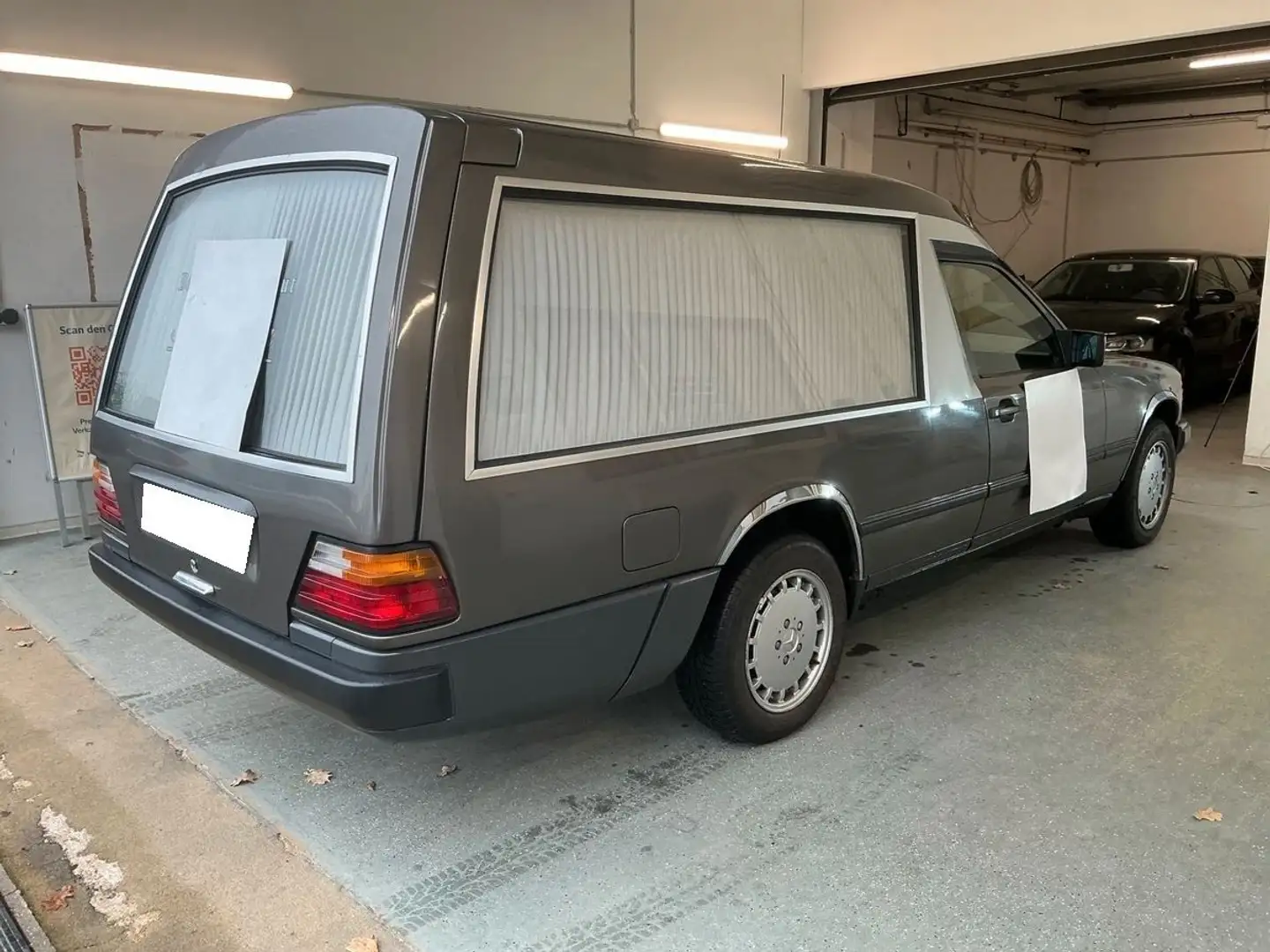 Mercedes-Benz 230 E 230 TE W124 "Bestattungswagen/Leichenwagen" Gris - 2