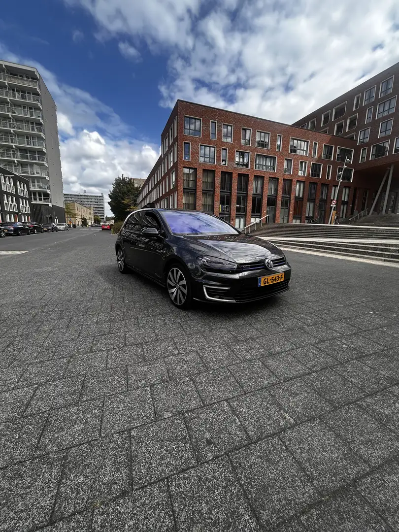 Volkswagen Golf GTE - 2