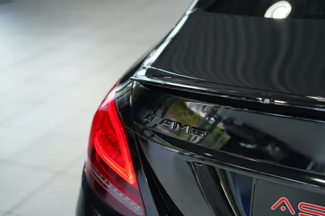 Mercedes-Benz C Class view 14