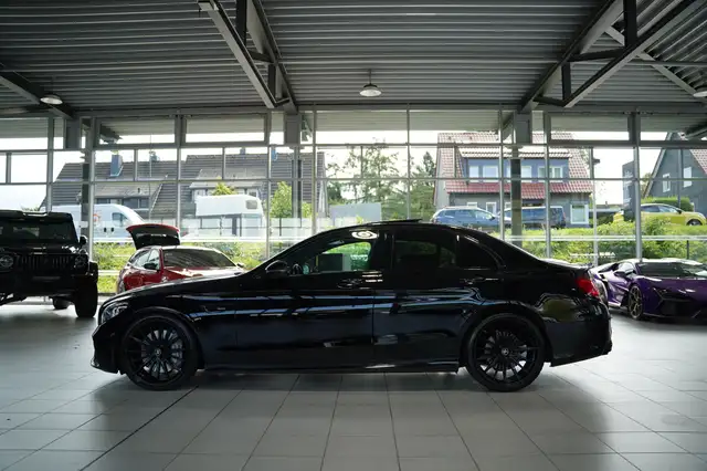 Mercedes-Benz C Class view 12