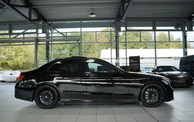 Mercedes-Benz C Class view 7