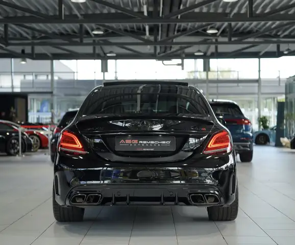 Mercedes-Benz C Class view 9