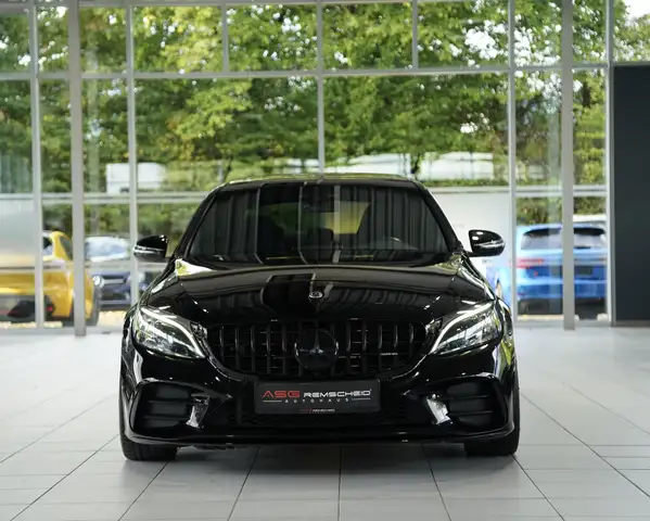 Mercedes-Benz C Class view 4