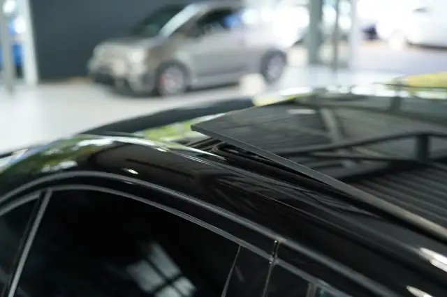 Mercedes-Benz C Class view 13