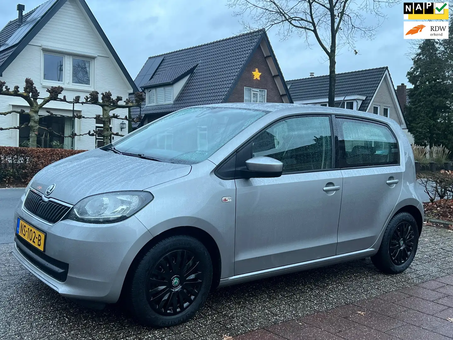 Skoda Citigo 1.0 Greentech 94.000 km NL-AUTO-NAP Gris - 1