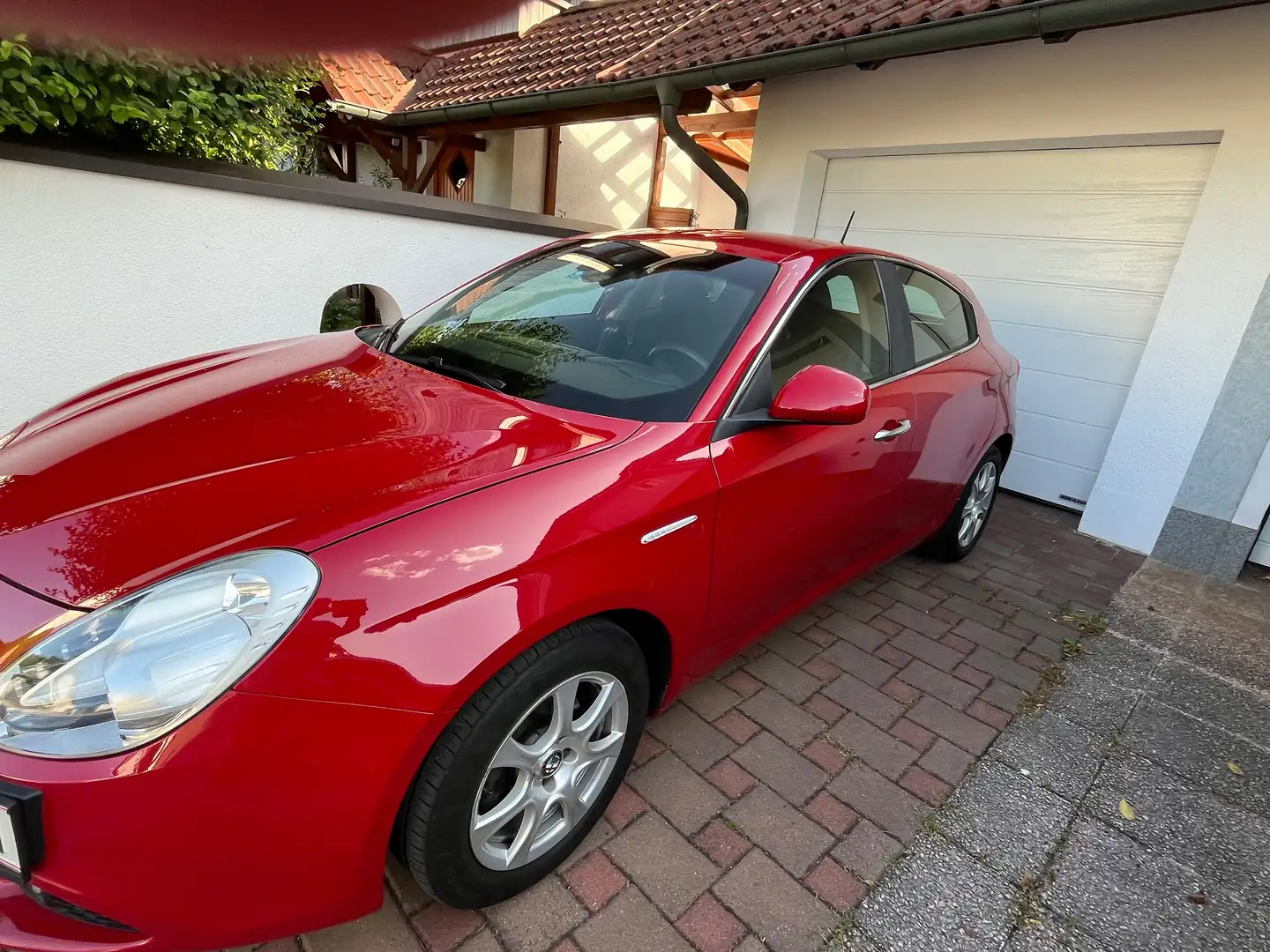 Alfa Romeo Giulietta Giulietta 1,4 TB Distinctive Distinctive Rot - 2