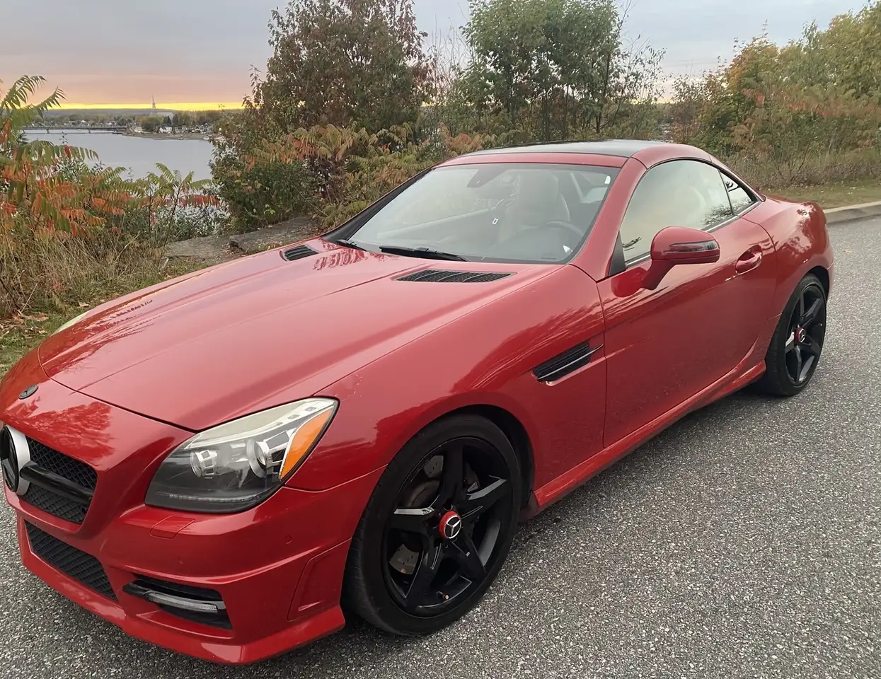 Mercedes-Benz SLK снимка Mercedes-Benz SLK