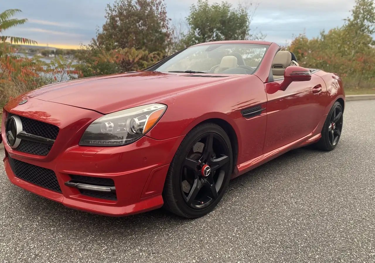 Mercedes-Benz SLK снимка Mercedes-Benz SLK