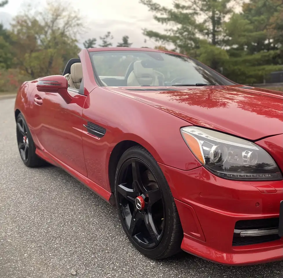 Mercedes-Benz SLK снимка Mercedes-Benz SLK