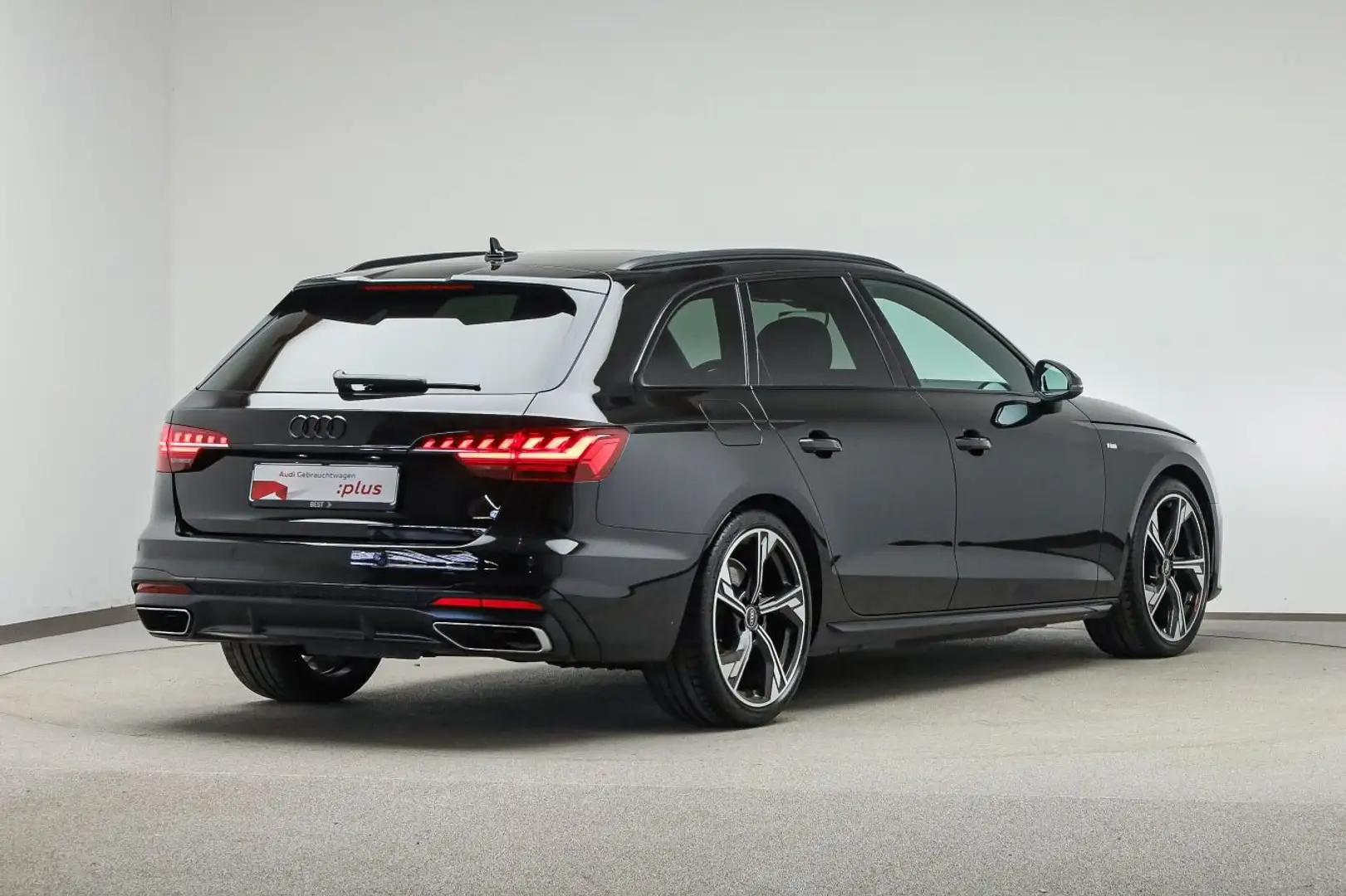 Audi A4 S line Competition 35 TFSI Pano*Matrix Nero - 2