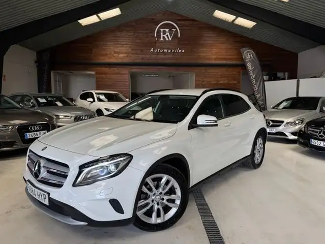 Mercedes-Benz GLA 200 Urban Edition