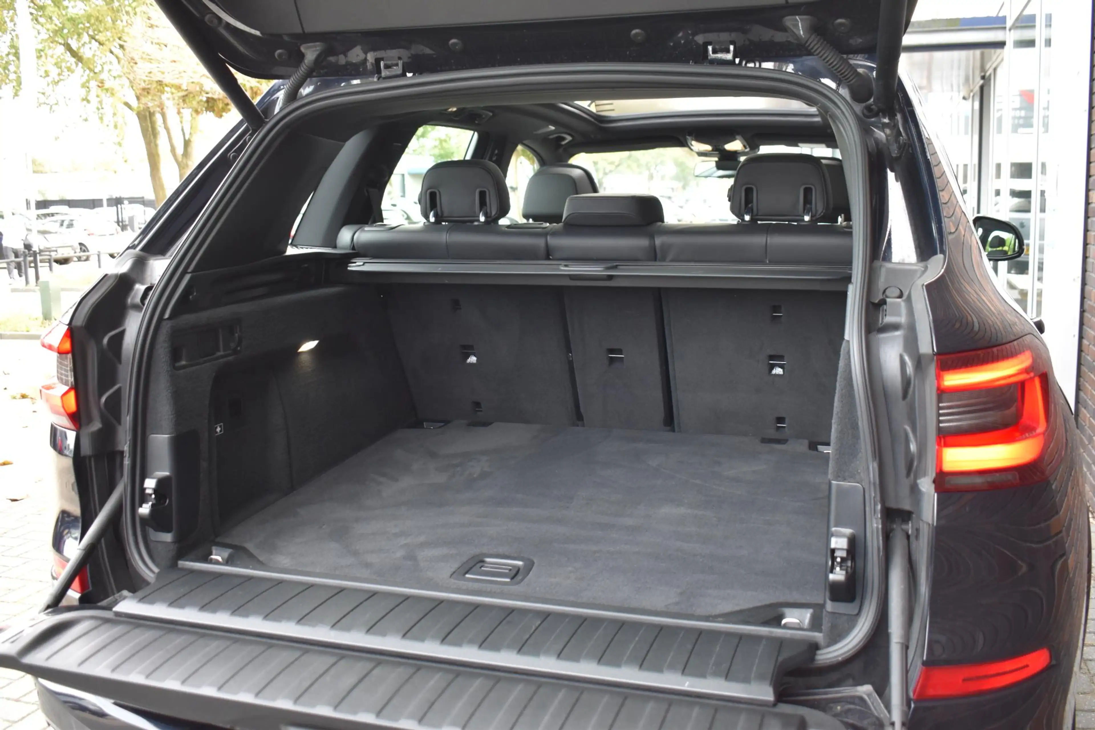 BMW X5 xDrive40d High Executive PANO — photo 8