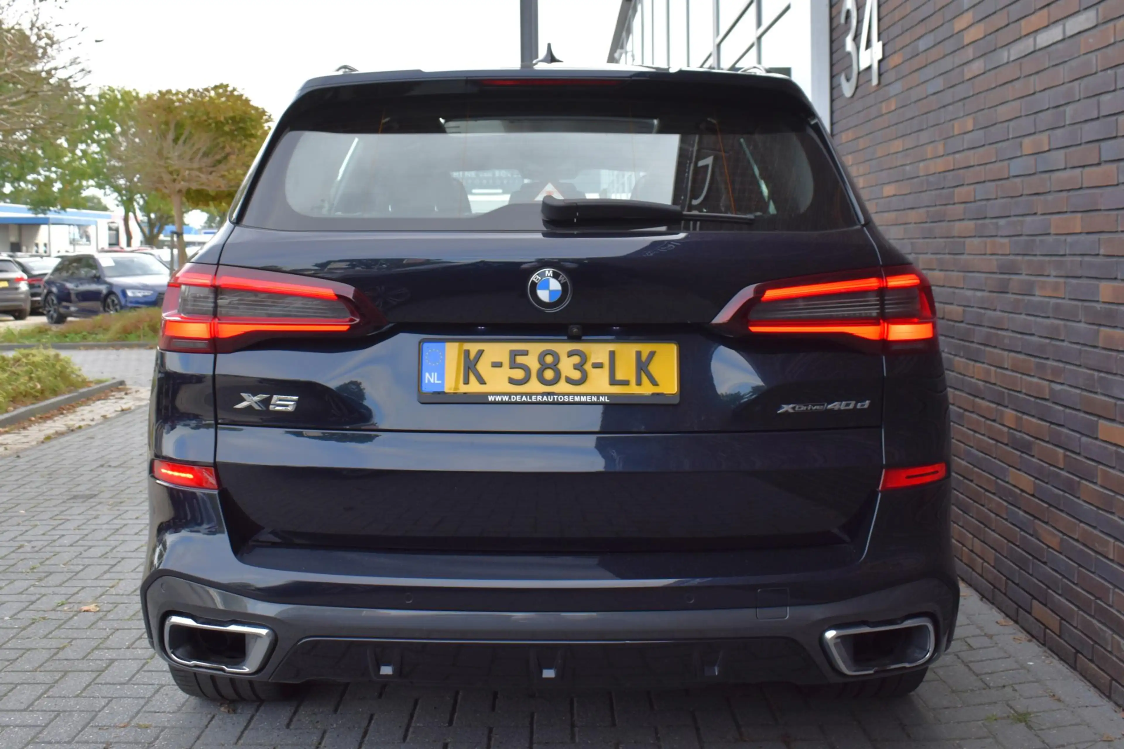 BMW X5 xDrive40d High Executive PANO — photo 9