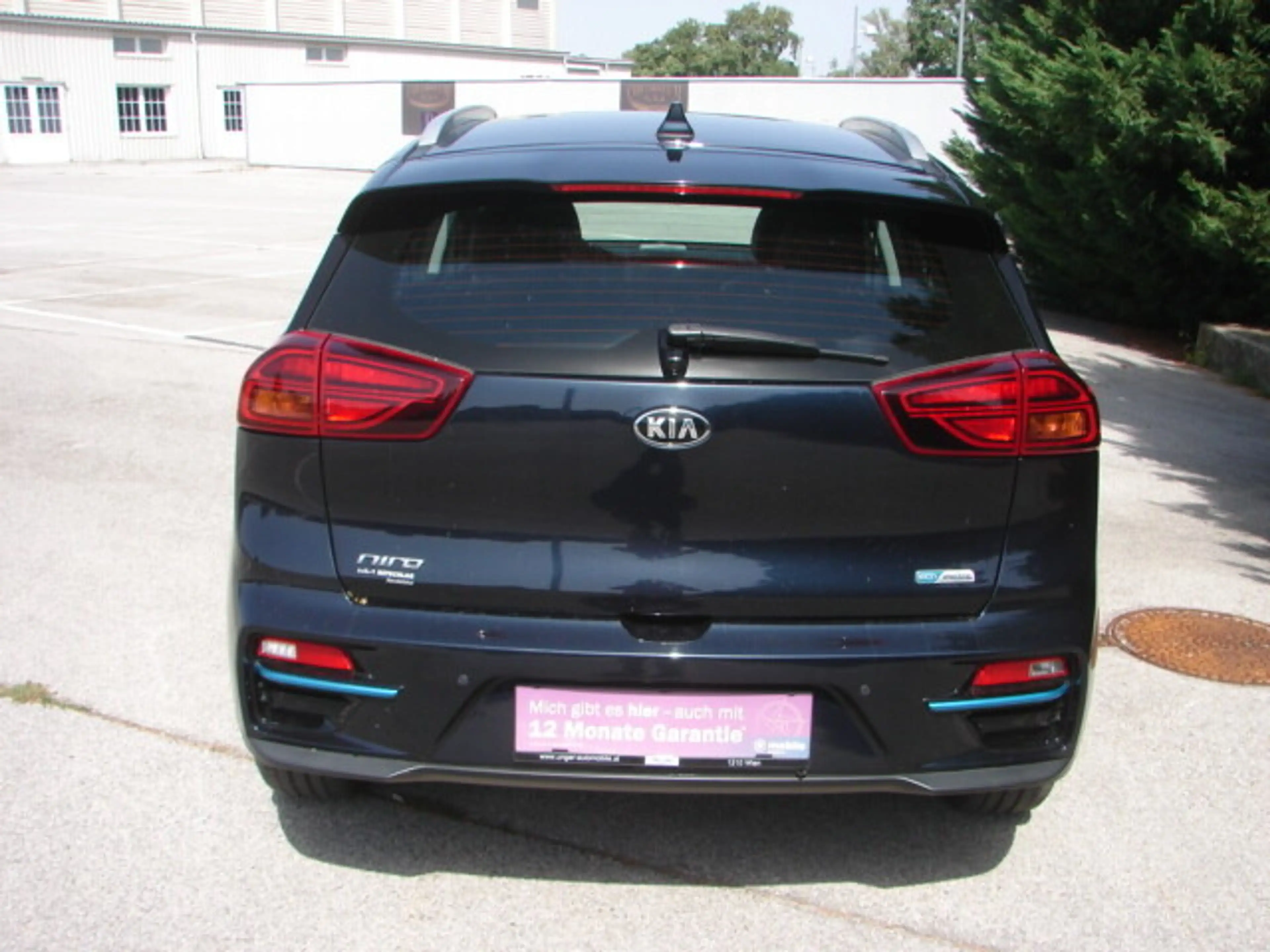 Kia e-Niro Niro EV 64kWh long Range Silber Aut. — photo 4