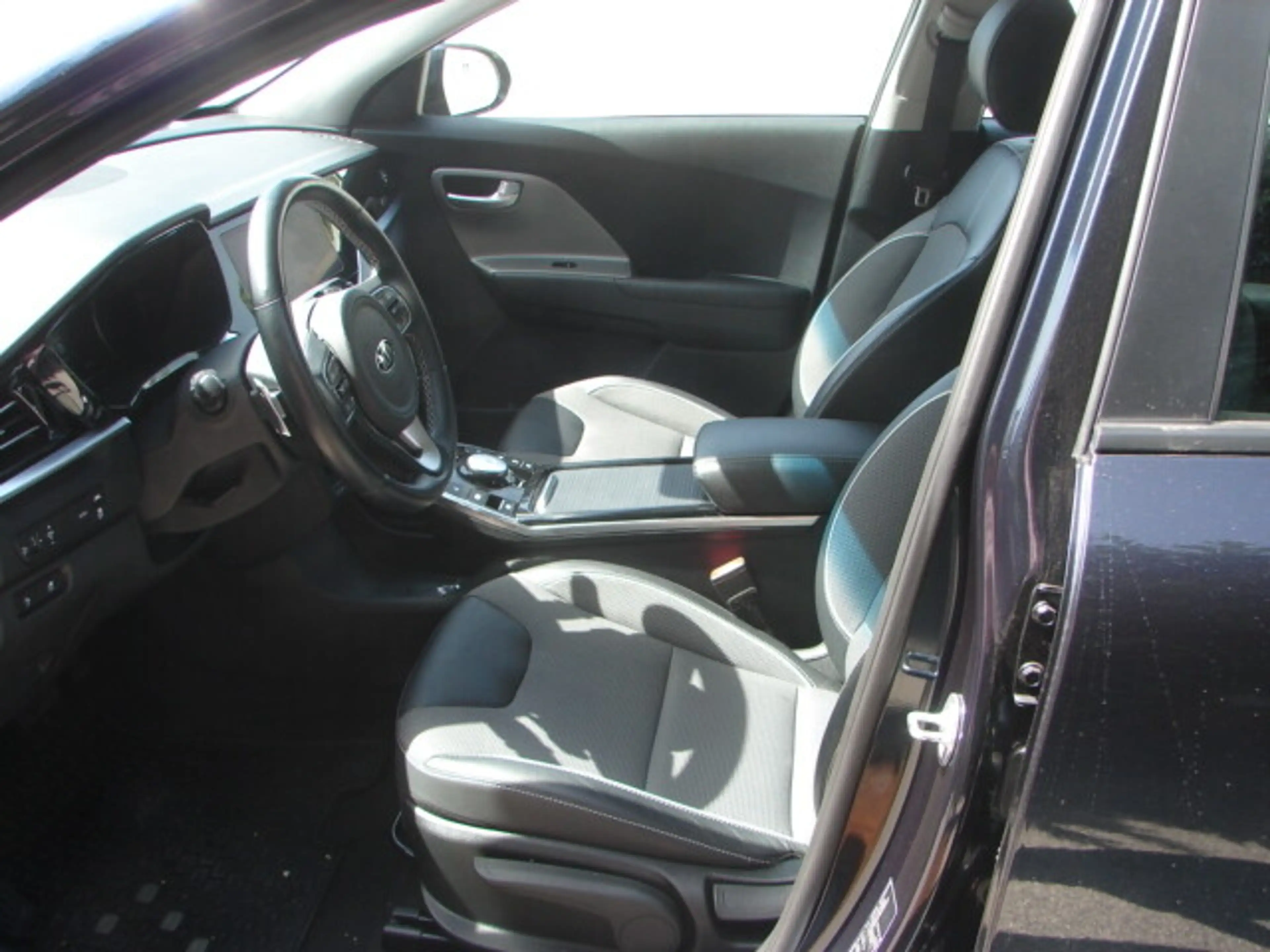 Kia e-Niro Niro EV 64kWh long Range Silber Aut. — photo 11