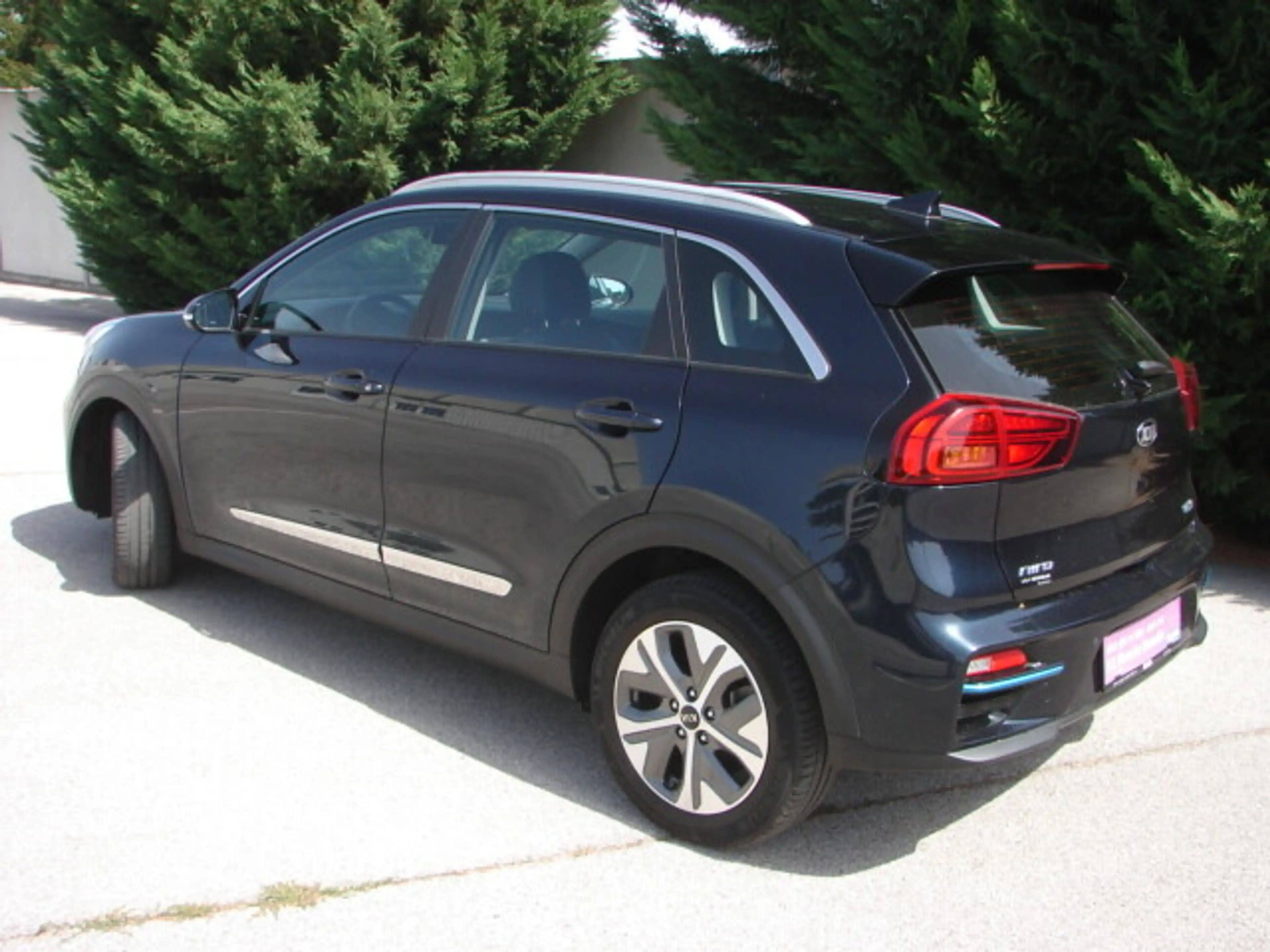 Kia e-Niro Niro EV 64kWh long Range Silber Aut. — photo 3