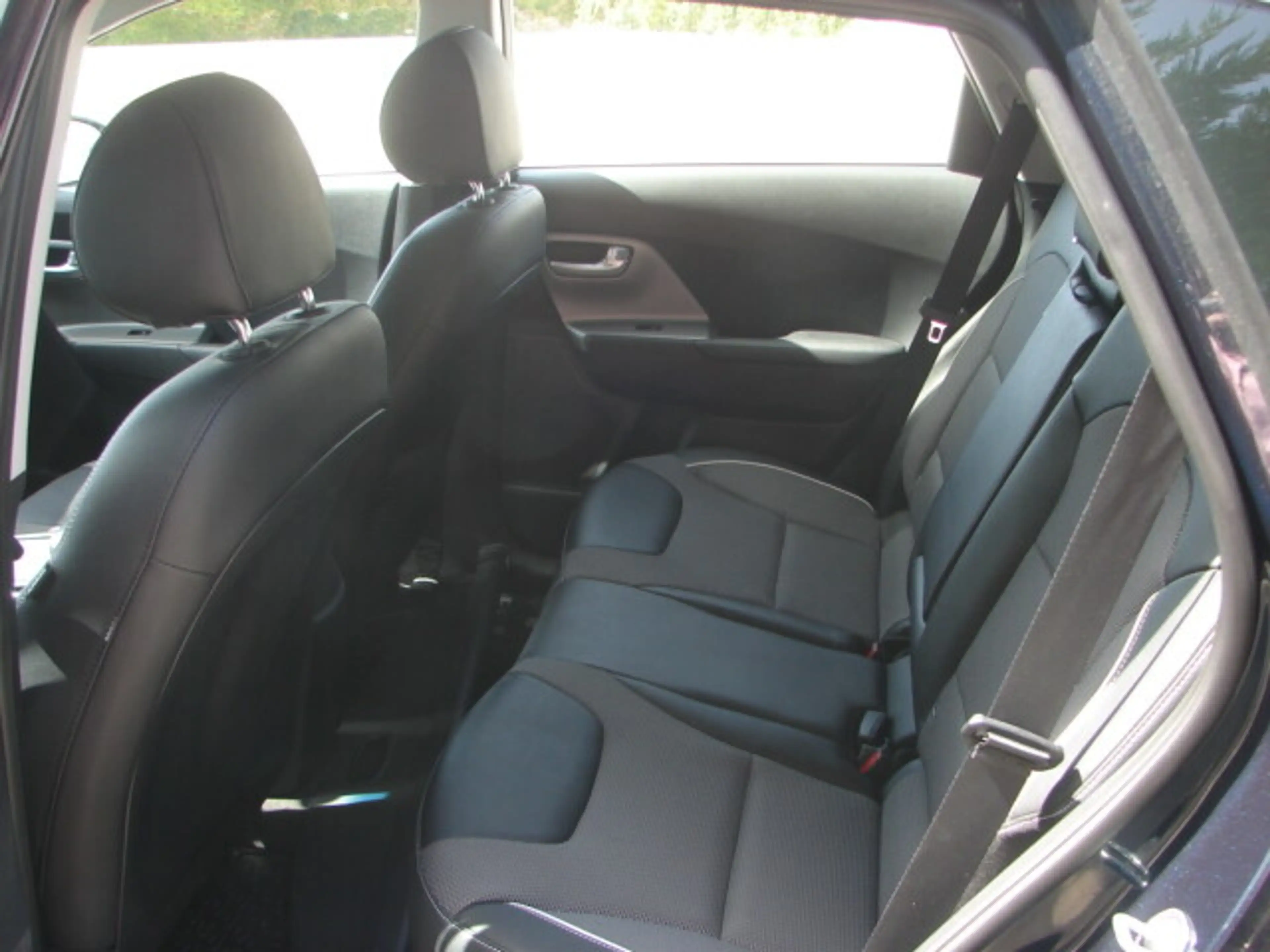 Kia e-Niro Niro EV 64kWh long Range Silber Aut. — photo 13