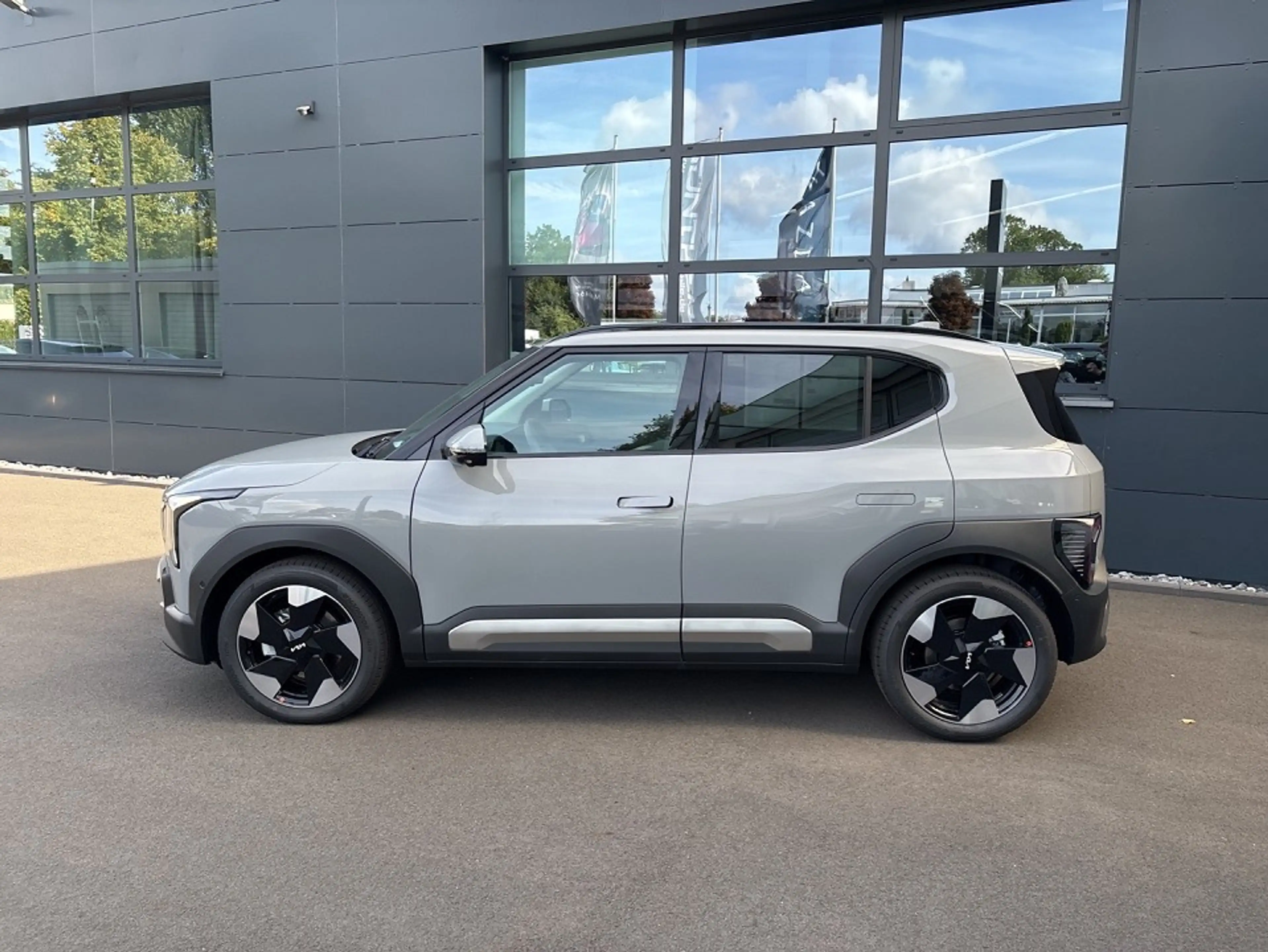 Kia EV2 61 5S EARTH WIC 22AC TEC DWP DES — photo 5