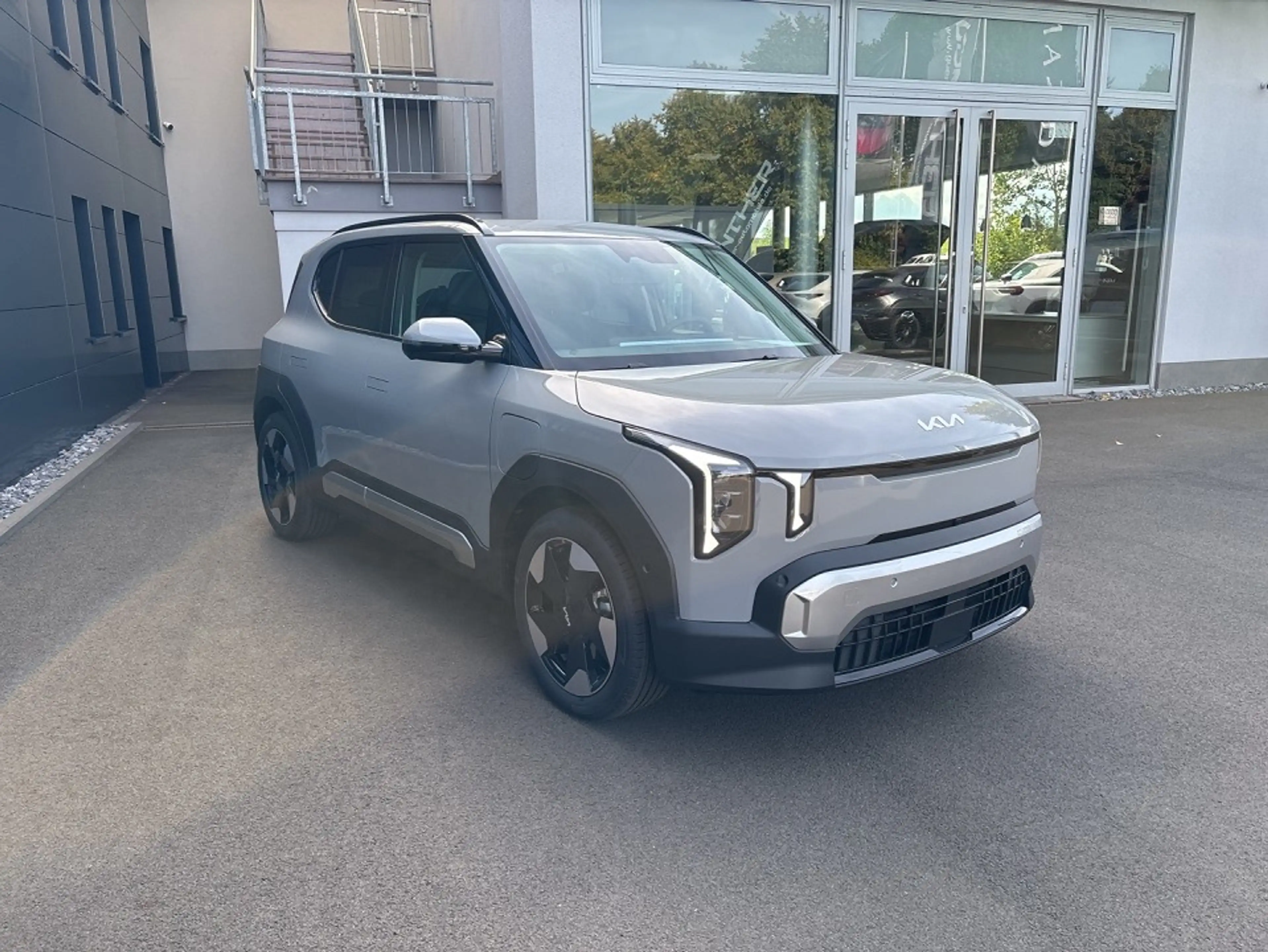 Kia EV2 61 5S EARTH WIC 22AC TEC DWP DES — photo 2