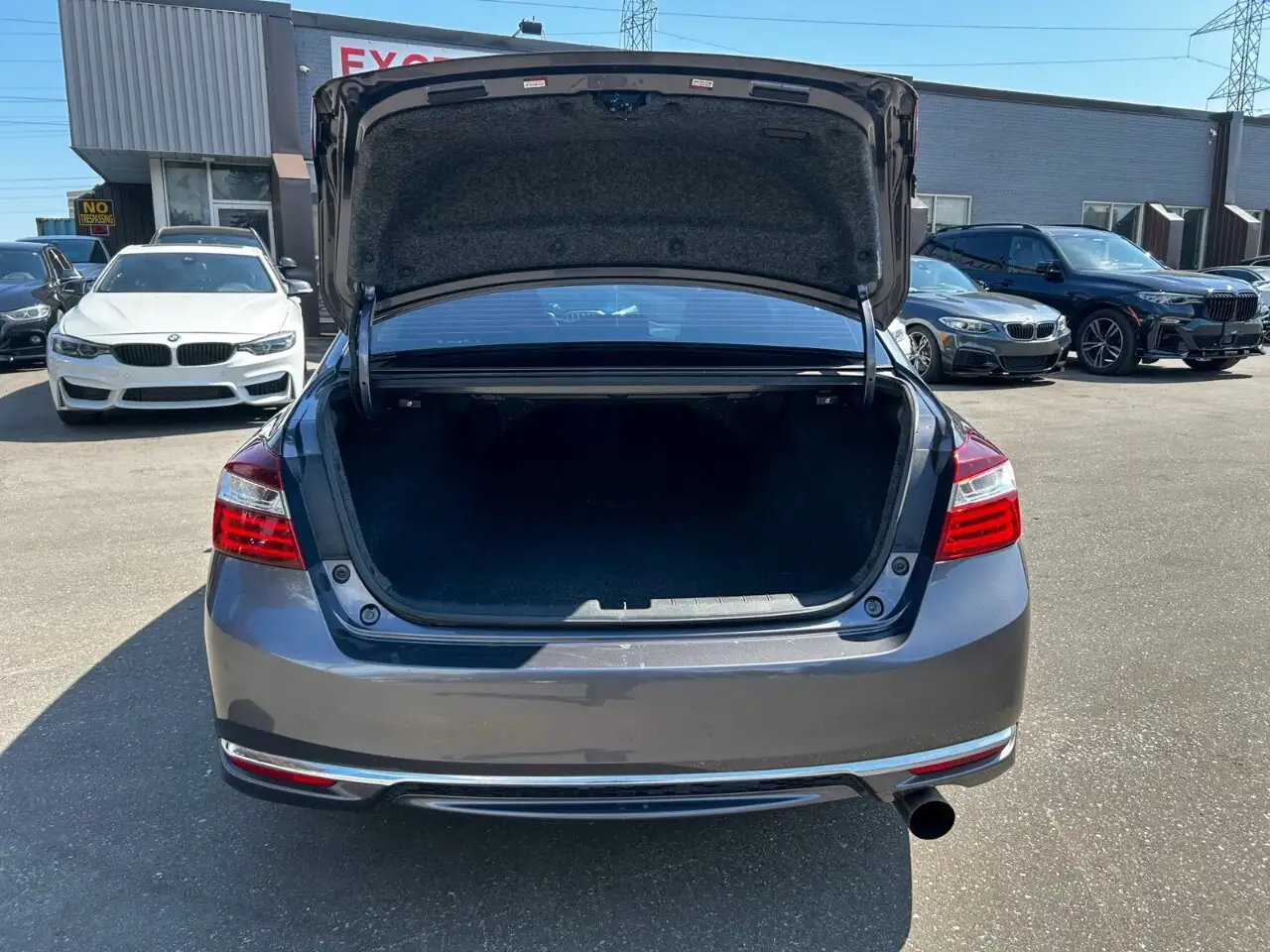 Honda Accord снимка Honda Accord