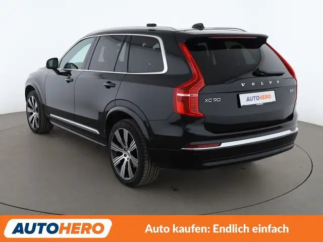 Volvo XC90 view 4