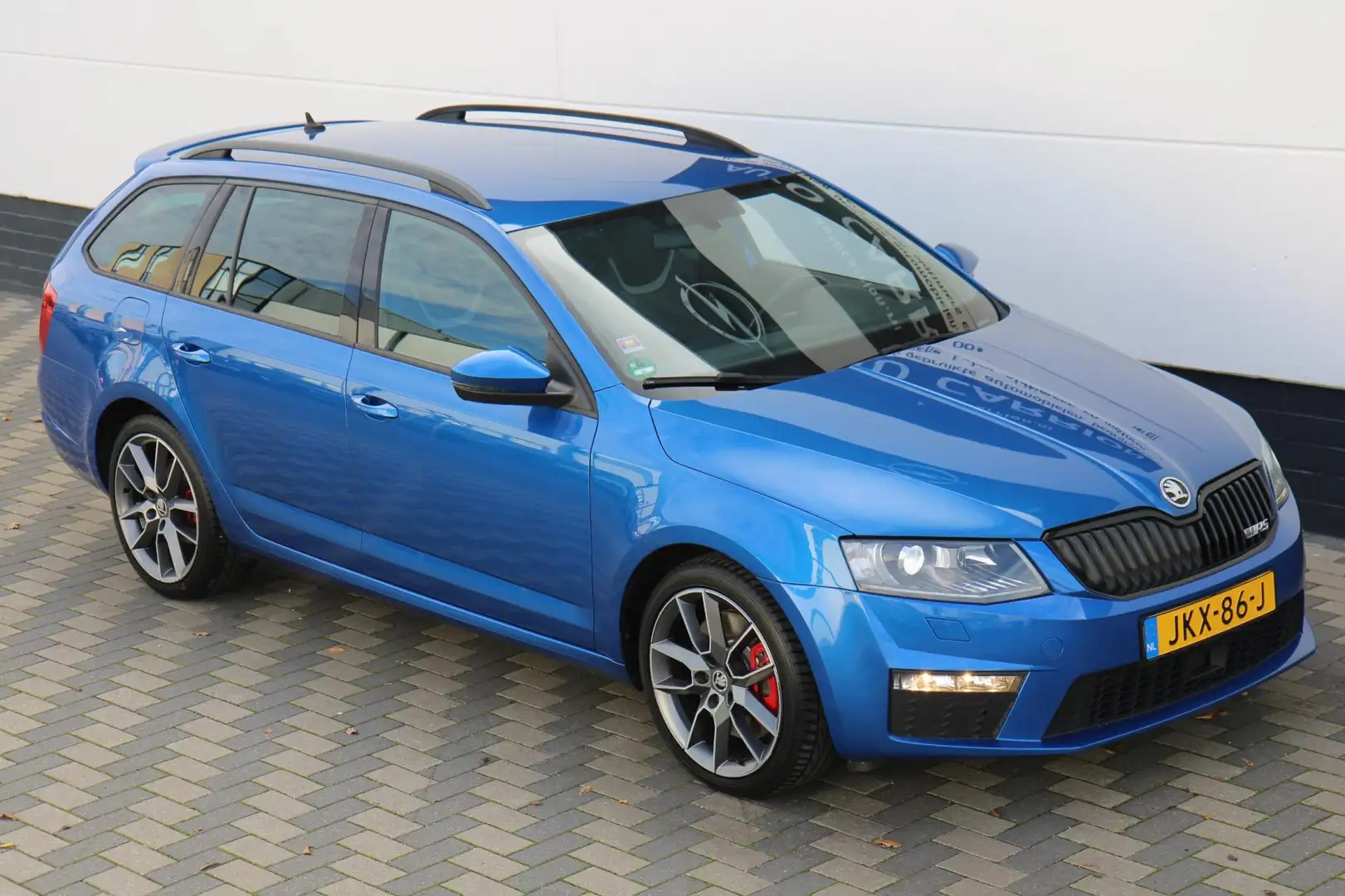 Skoda Octavia 2.0 TSI RS 220PK DSG Carplay Leder Xenon !! Blauw - 1