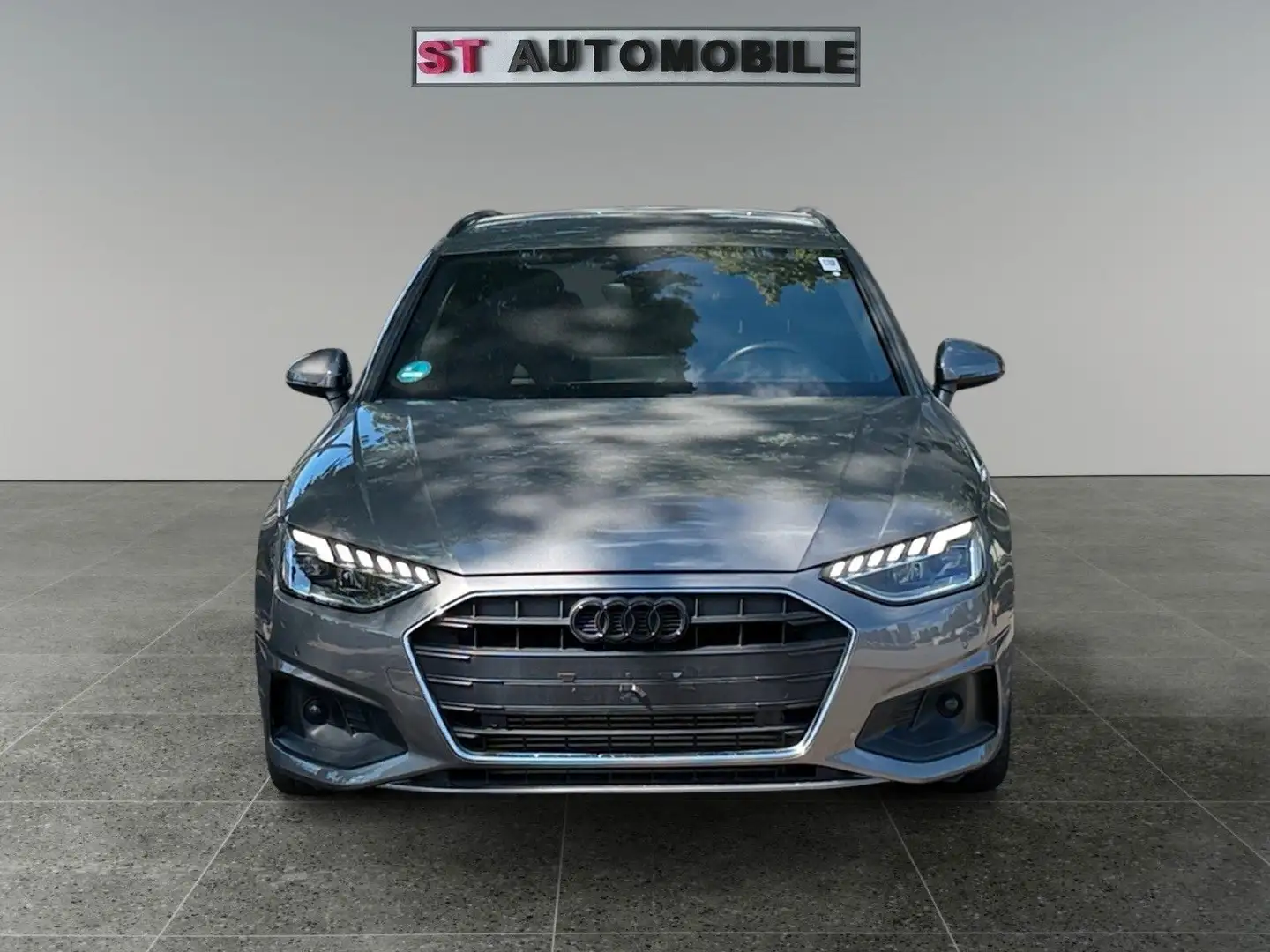 Audi A4 Avant 40 TFSI 2.0-Navi-LED-Automatik-HUD Grau - 2