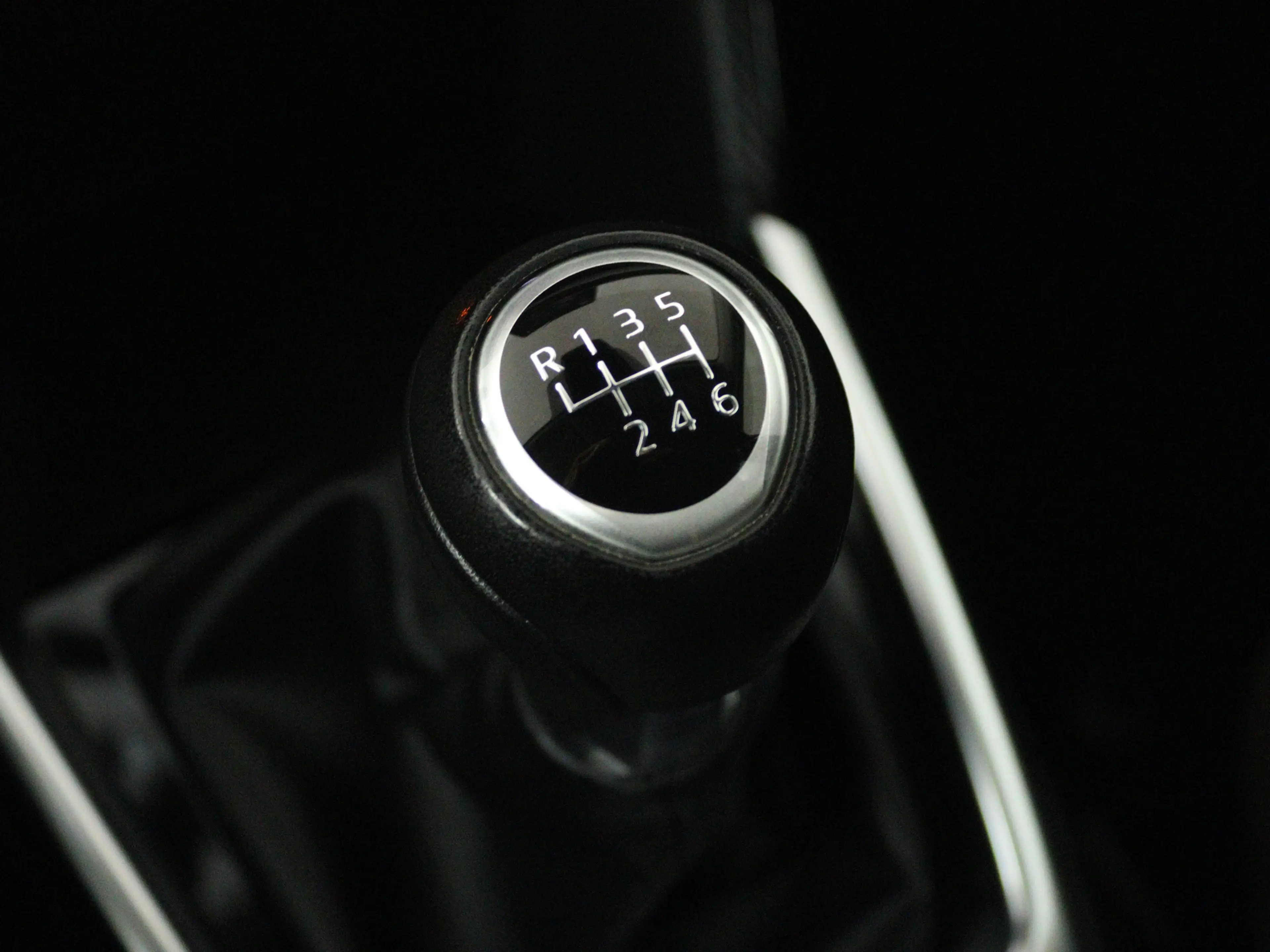 Mazda 2 1.5 Skyactiv-G Style Selected | Afneembare Trekhaa — photo 11