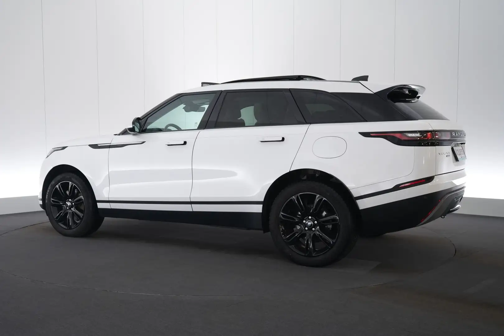 land rover velar