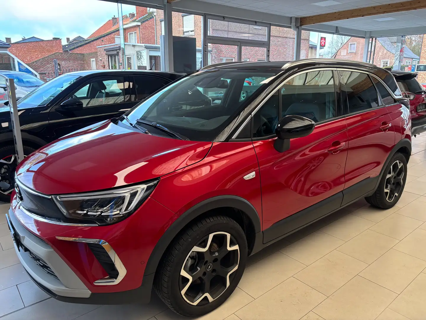 Opel Crossland 1.2 Turbo Elegance S/S (EU6.4) Rood - 2