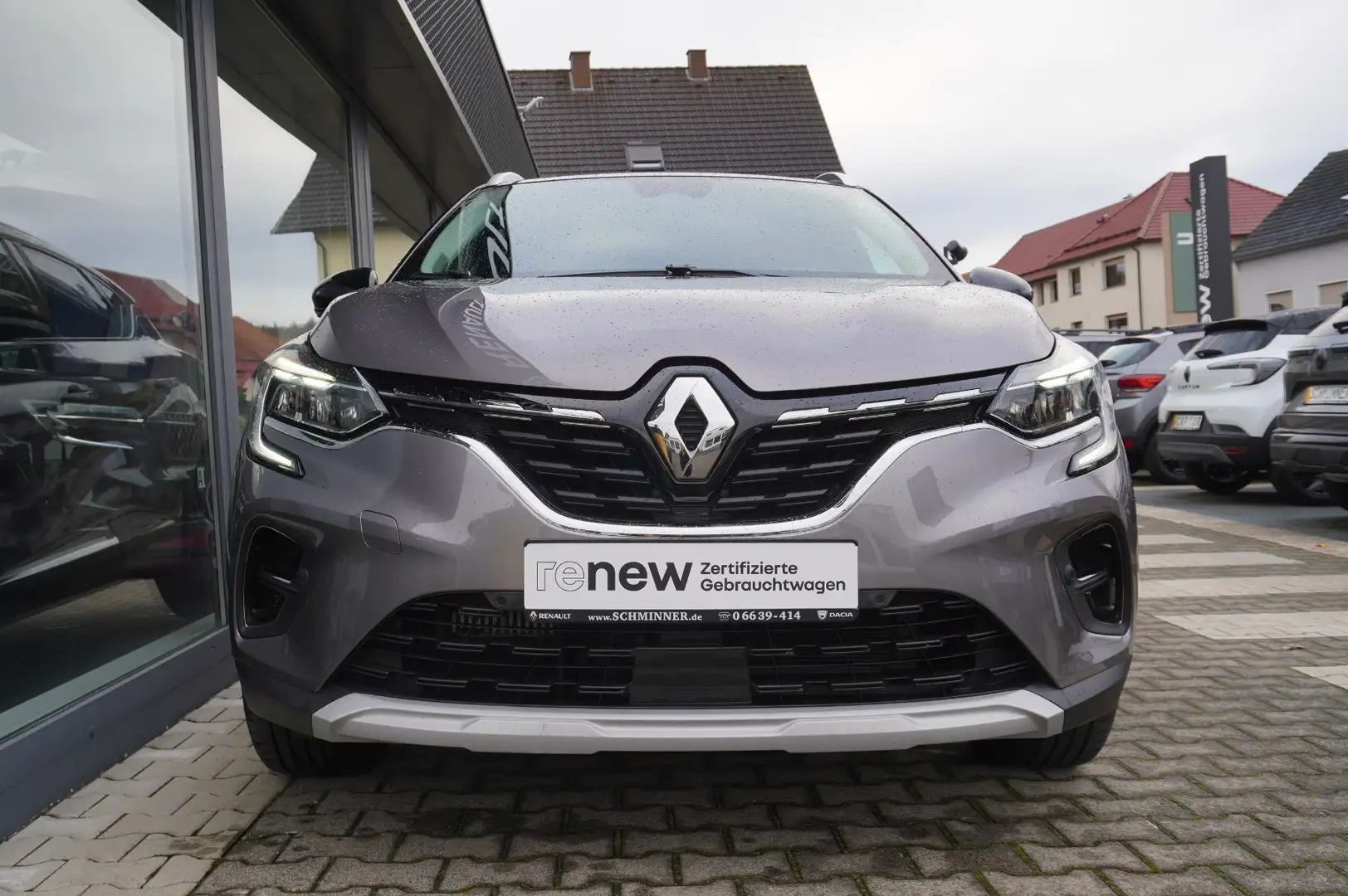 Renault Captur Edition One TCe 155 EDC Autom. Grau - 2
